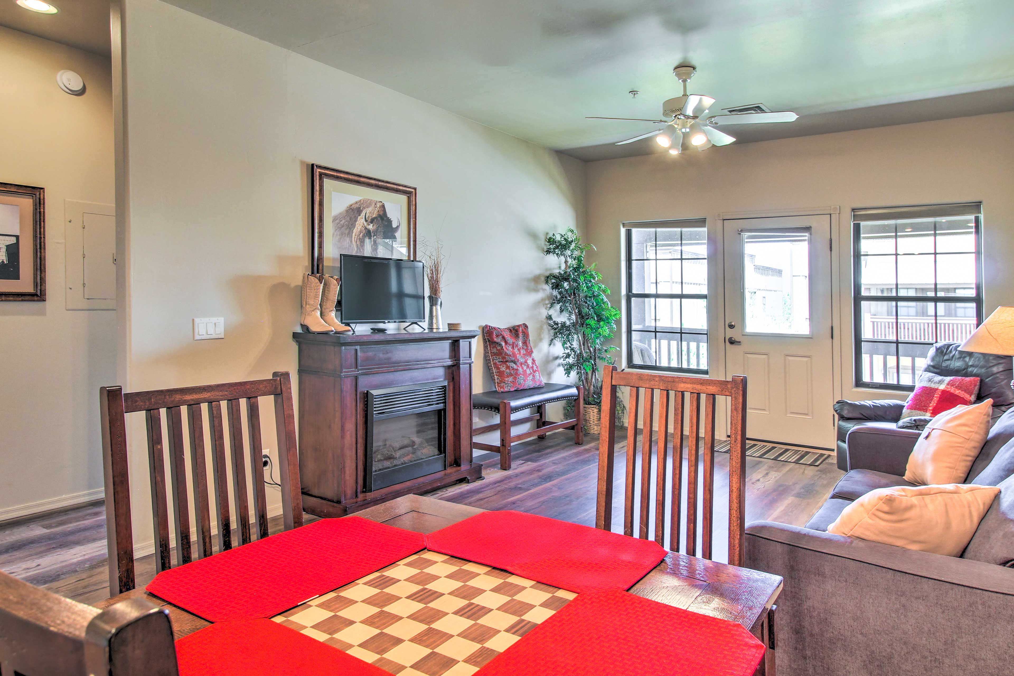 Dining Area | Central Air Conditioning & Heating