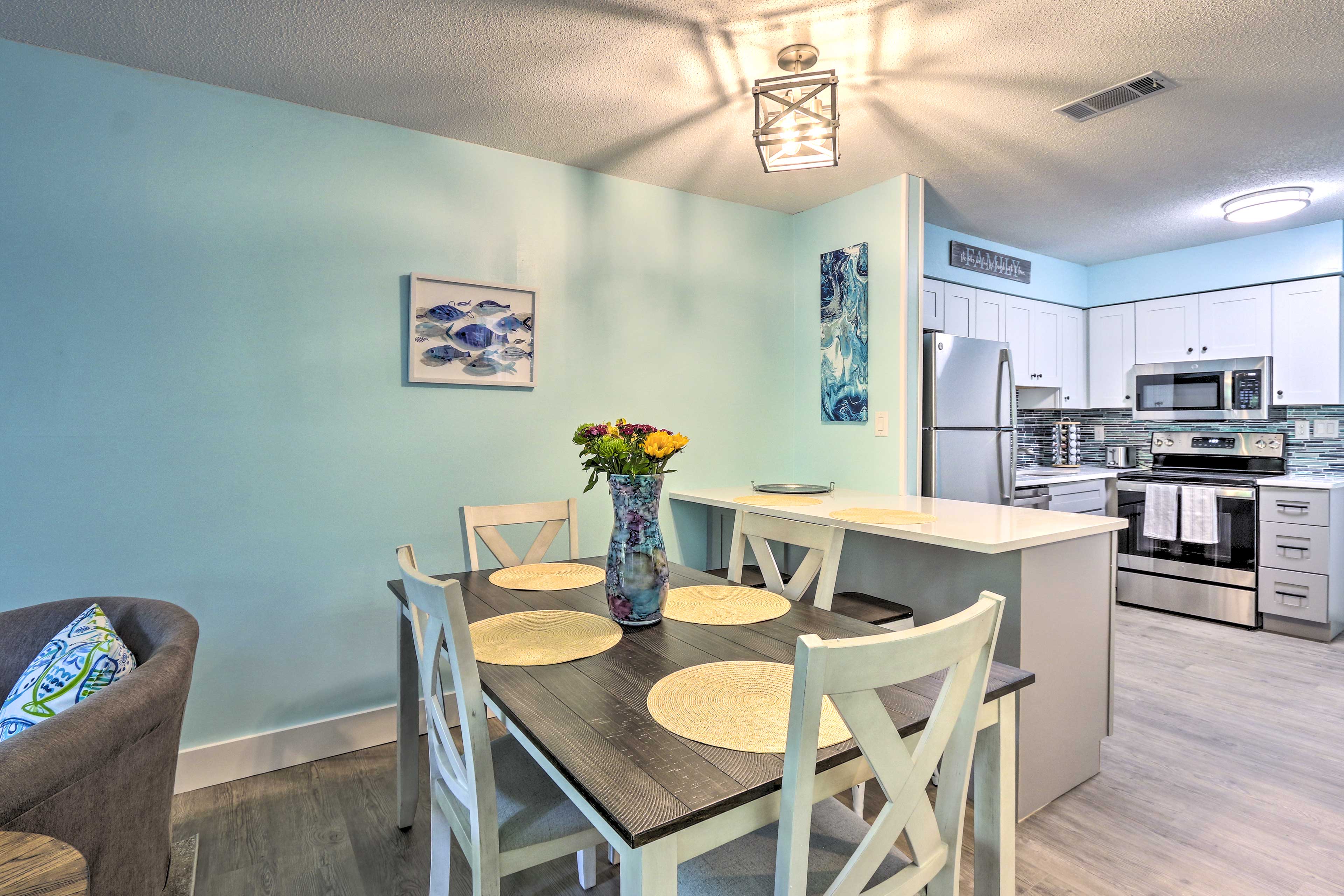 Dining Area | Dishware & Flatware