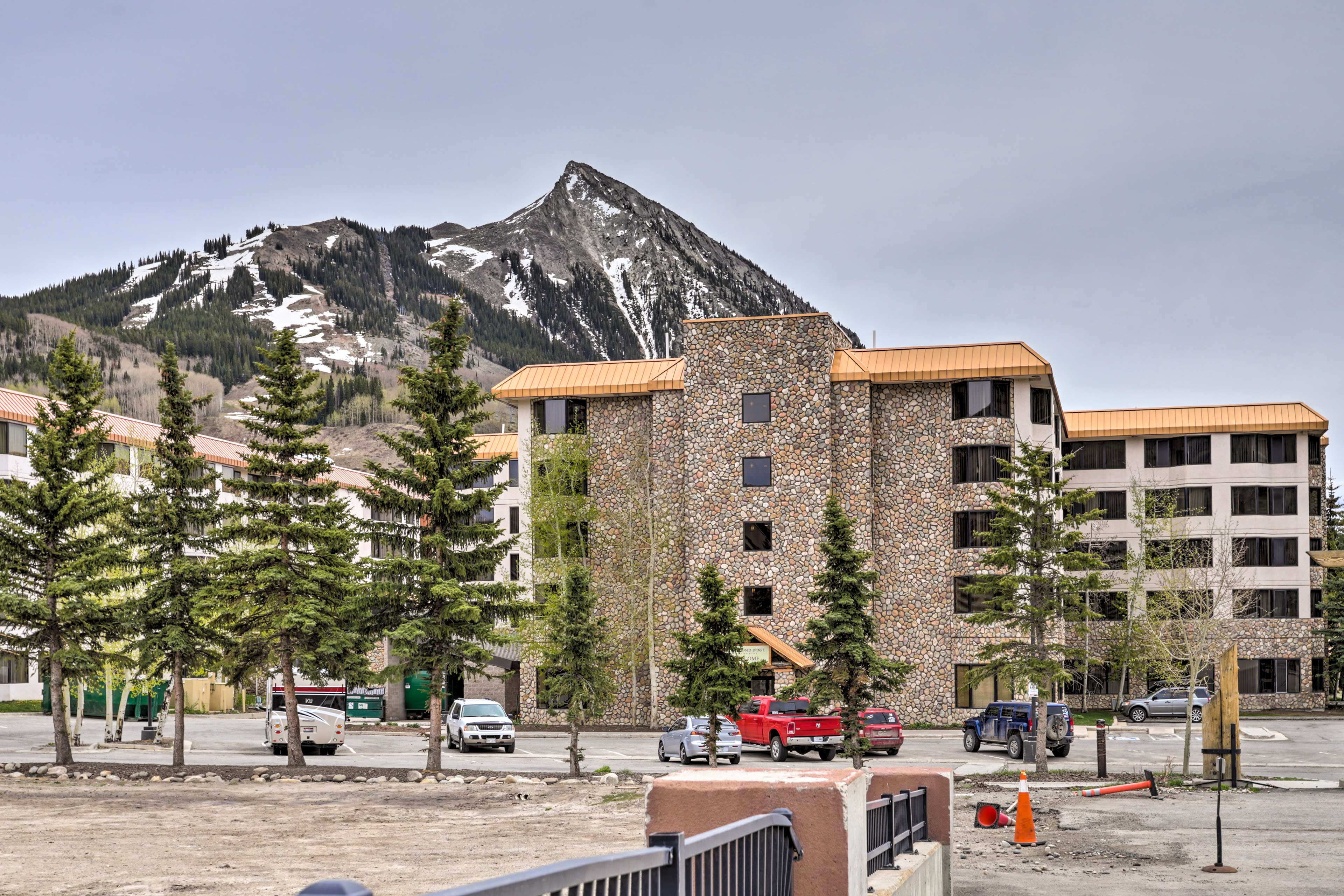 Crested Butte Studio w/ Community Hot Tub & Pool!