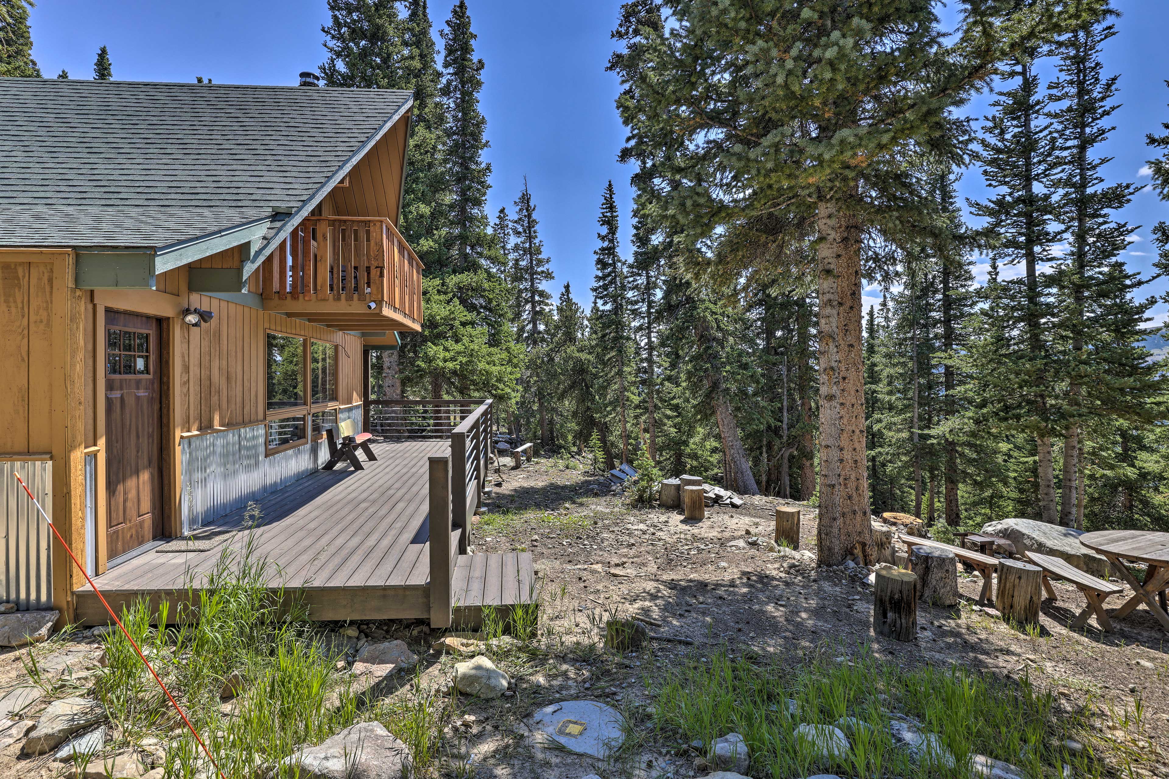 Cabin Exterior | Picnic Area | Walk to Hiking Trails