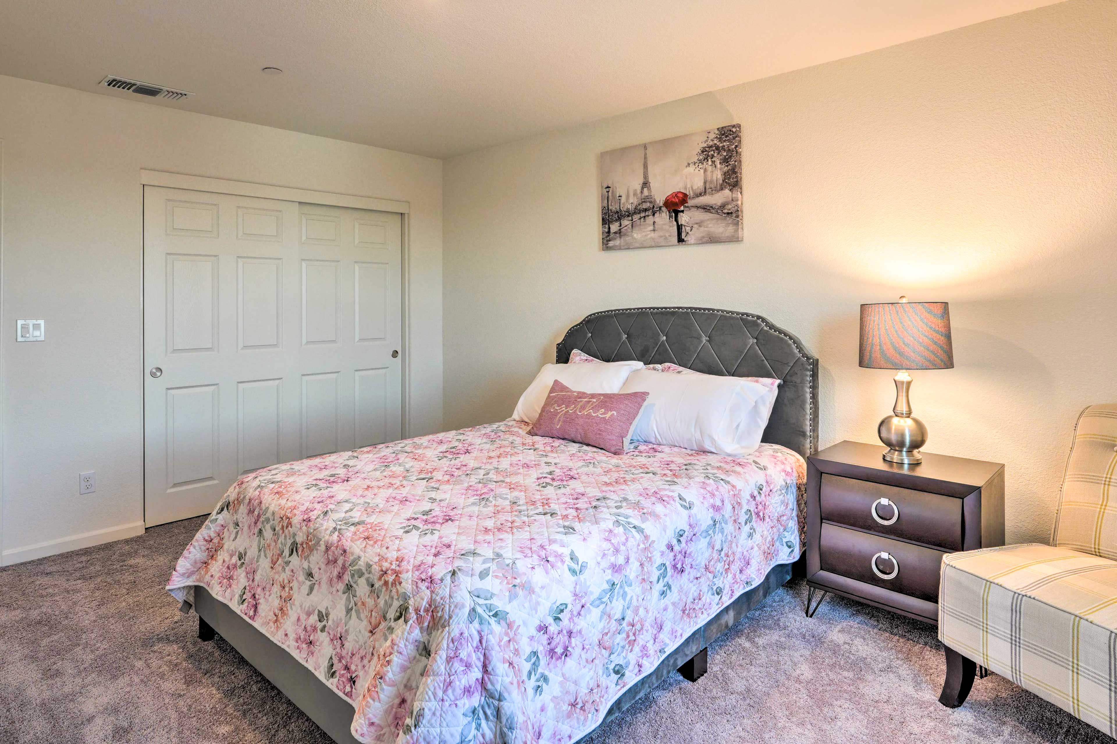 Bedroom 3 | Queen Bed