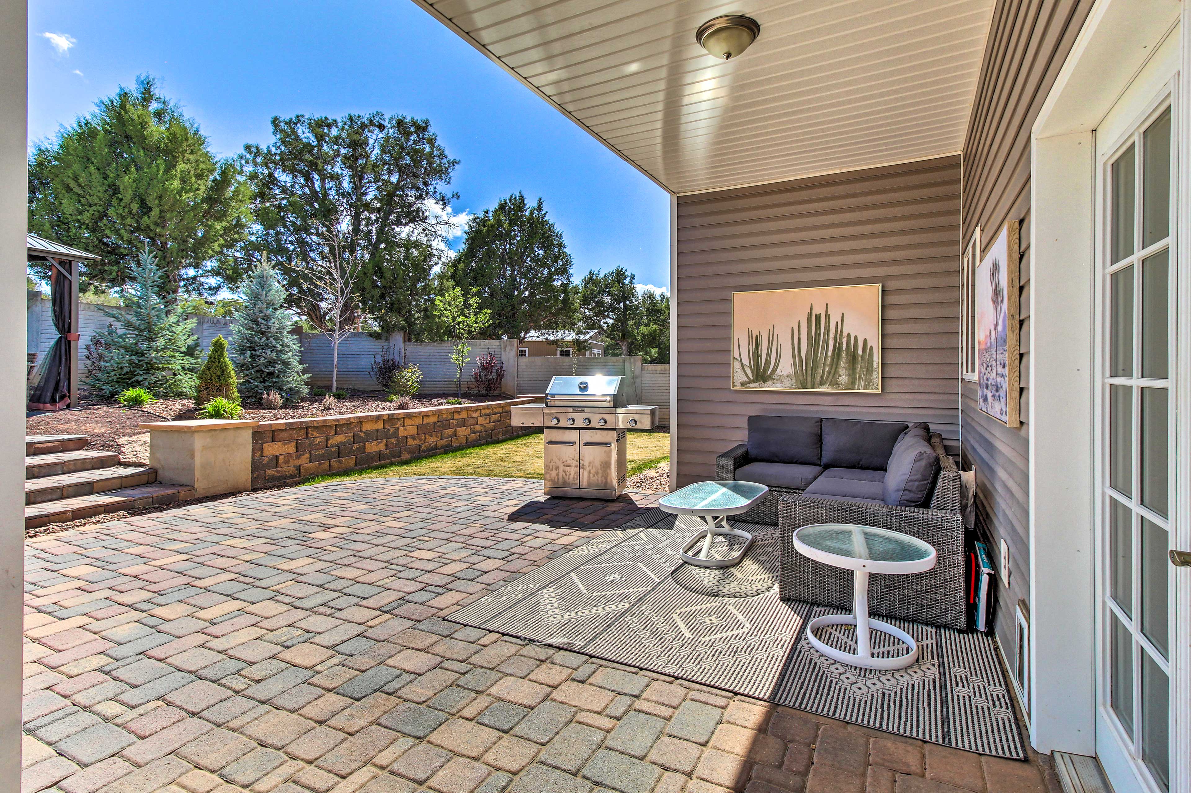 Back Patio | Gas Grill | Dog Friendly w/ Fee