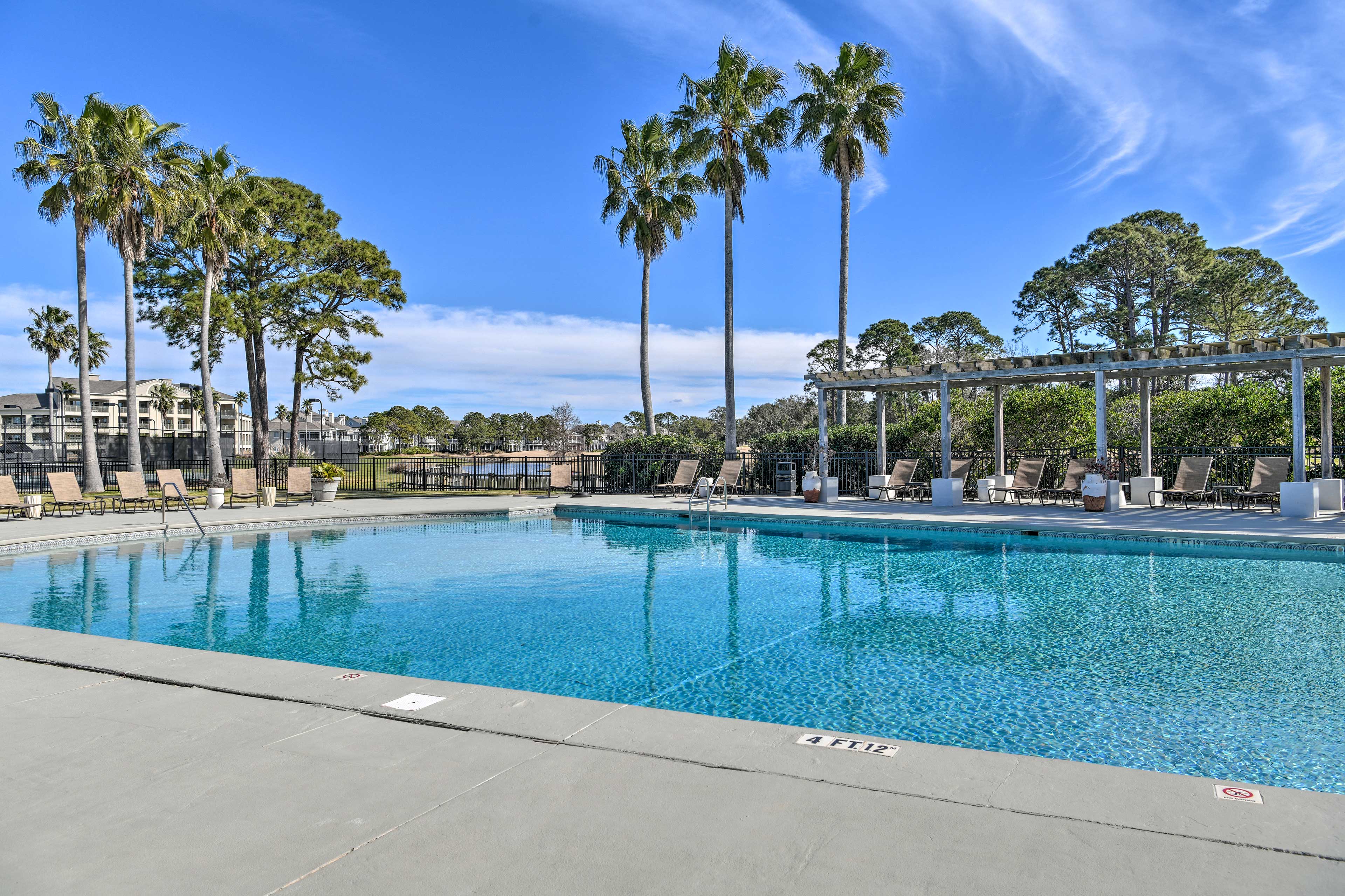 Community Outdoor Pool