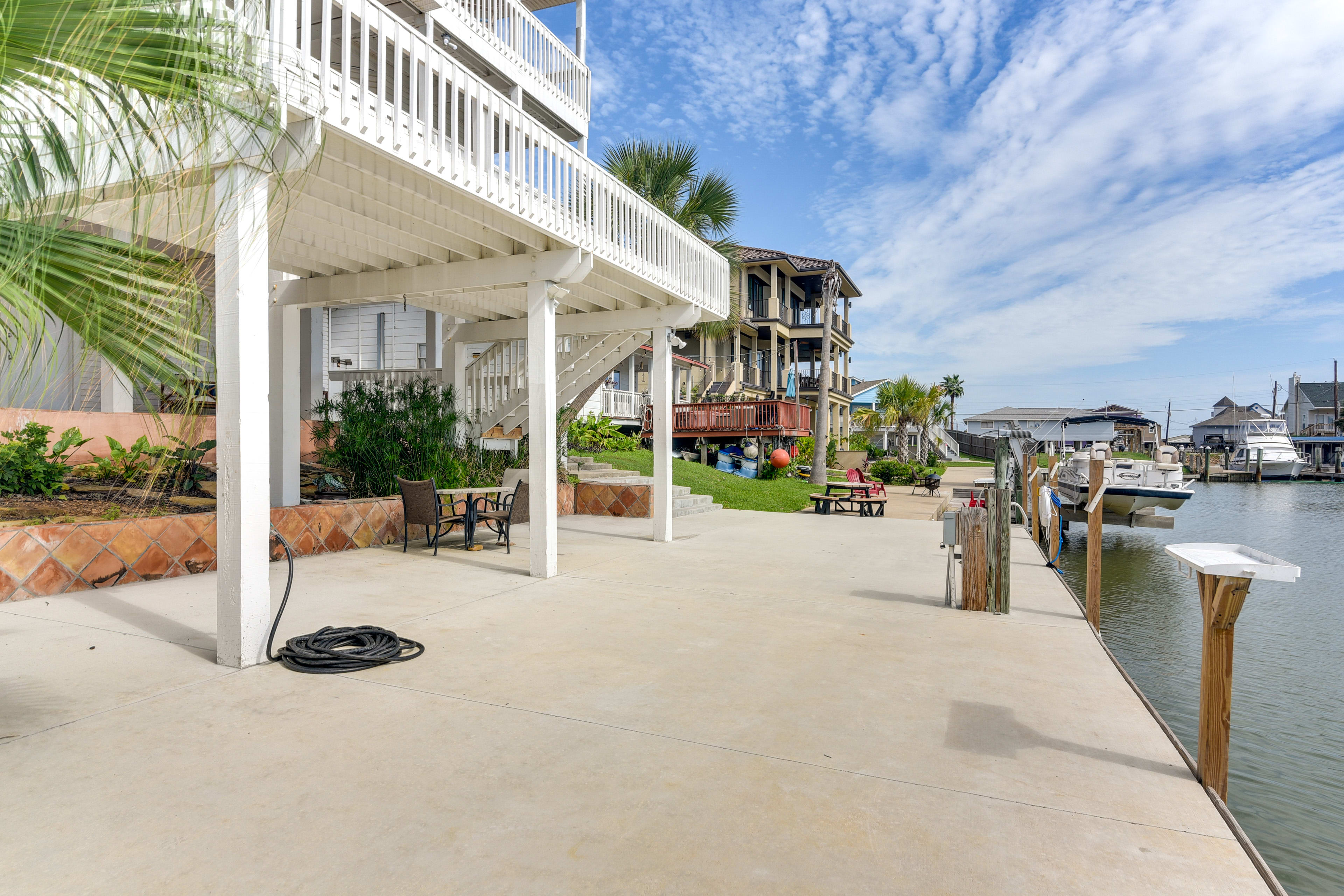 Covered Patio | Private Boat Dock