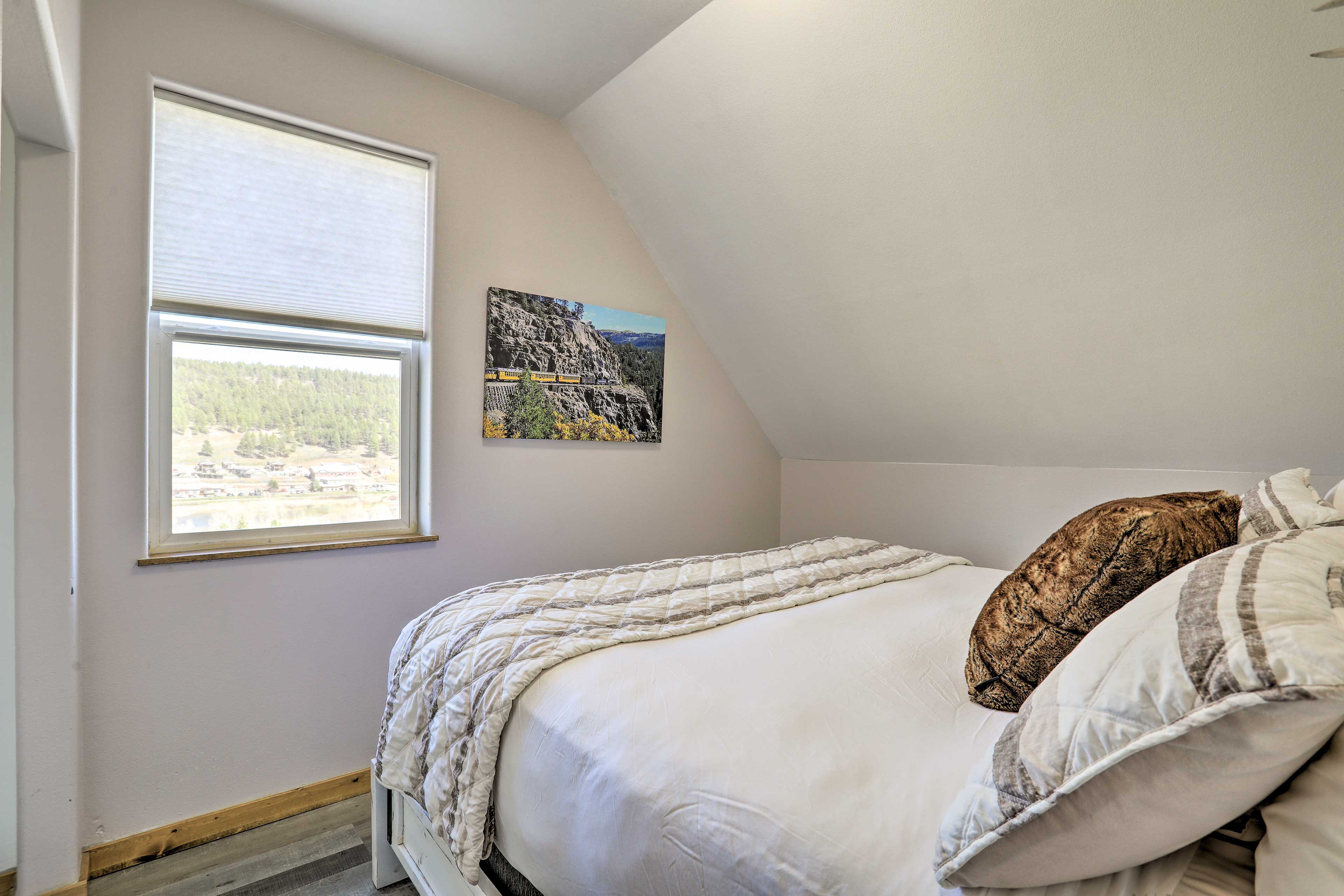 Bedroom 2 | In-Floor Radiant Heating