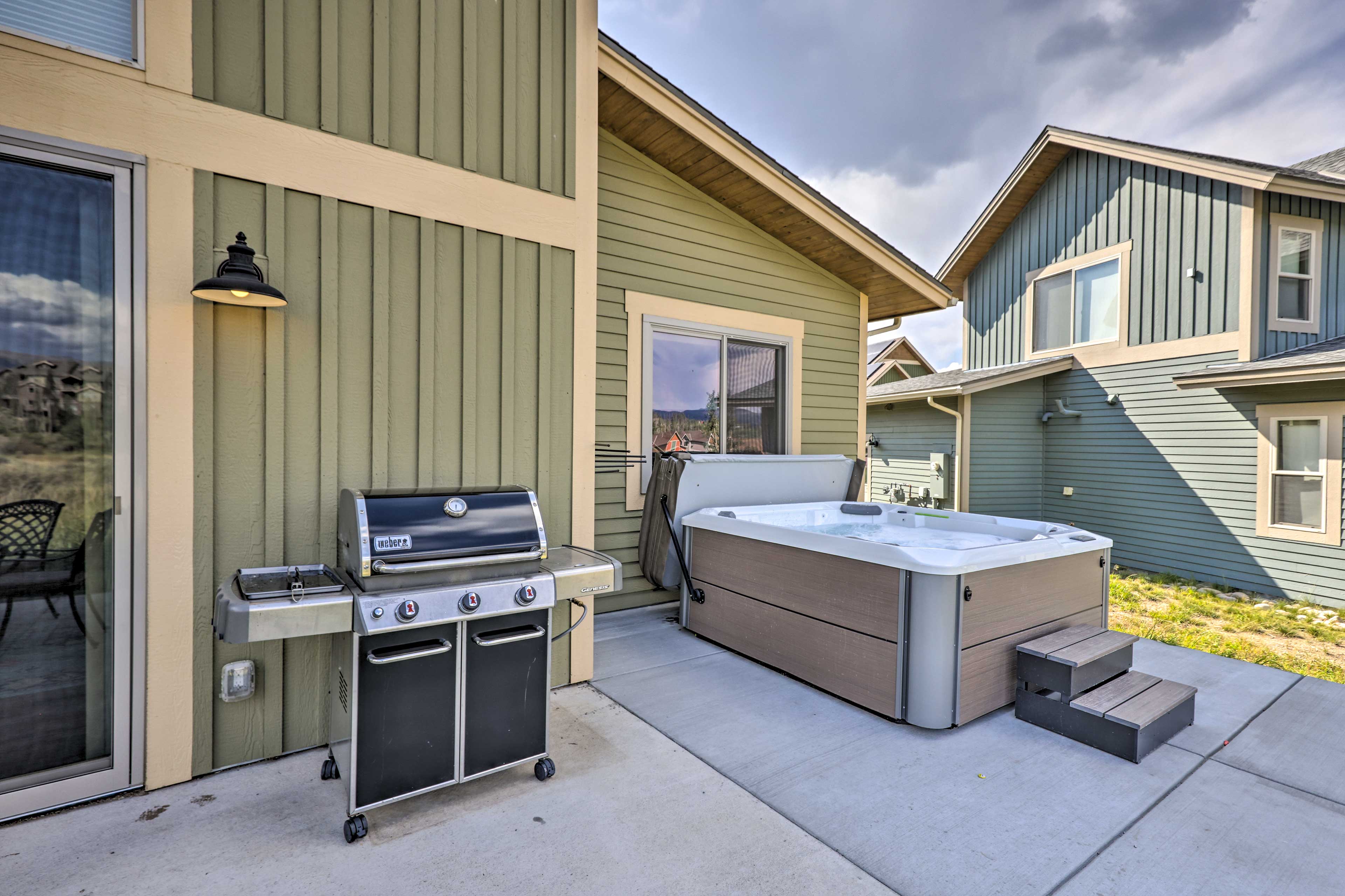 Furnished Patio | Hot Tub