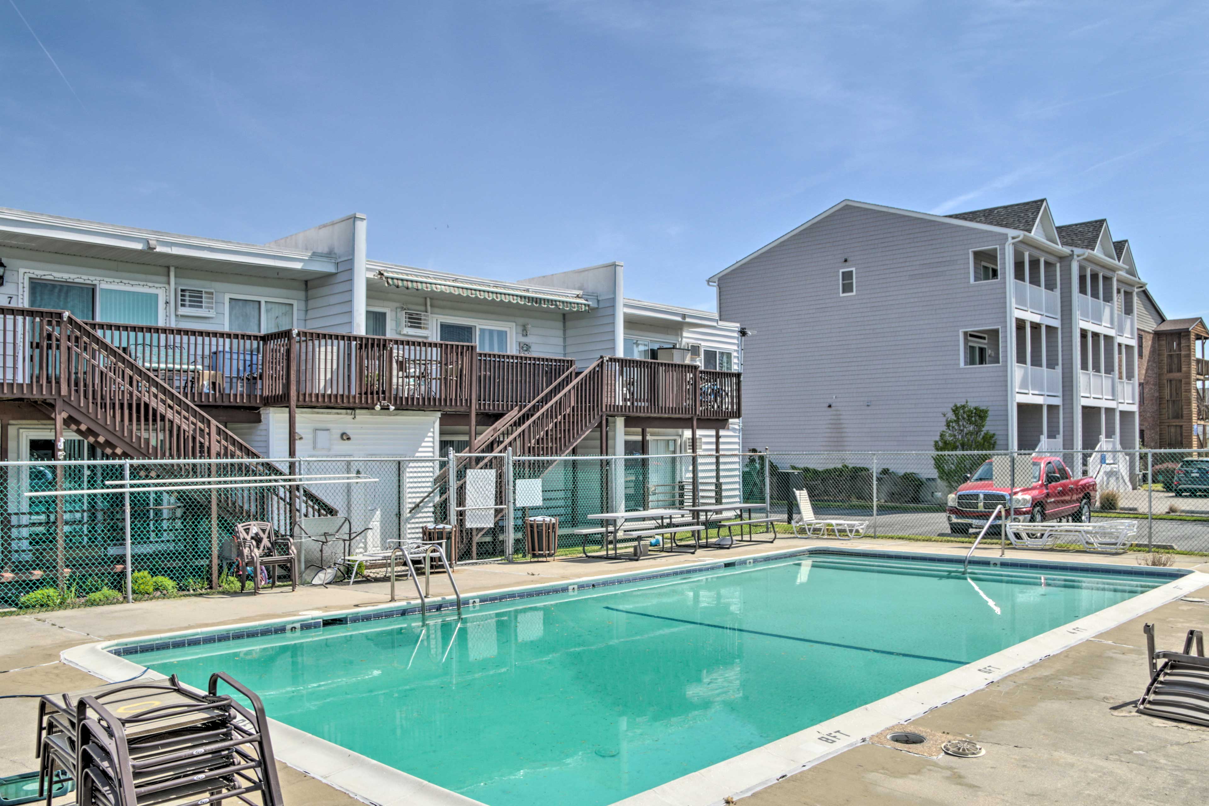 Outdoor Community Pool