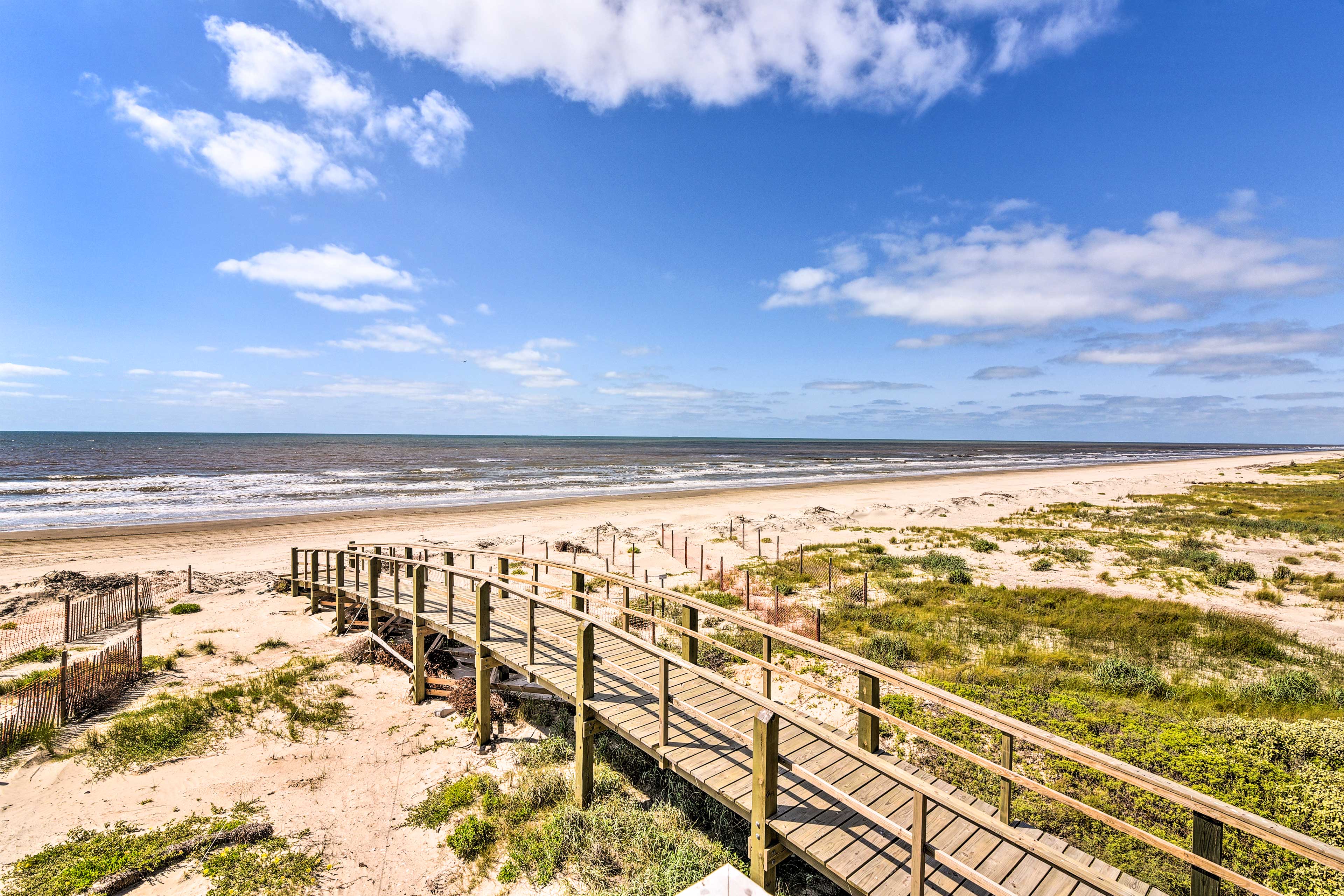 Walkway to Beach