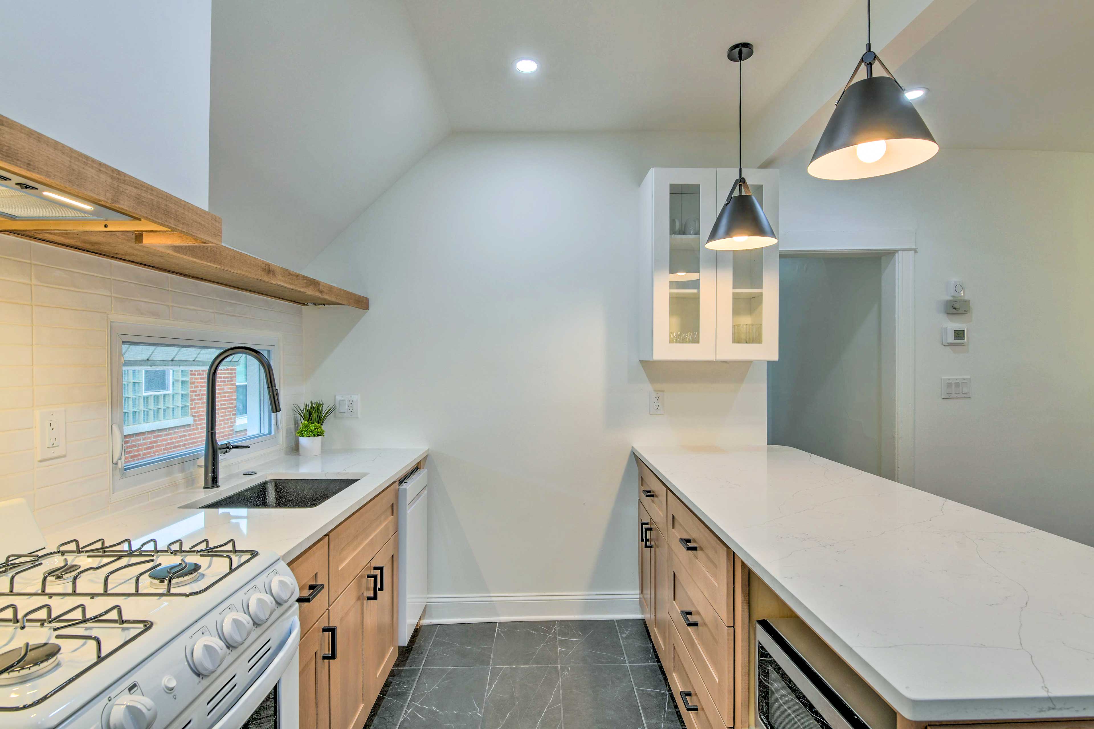 Kitchen | Fully Equipped