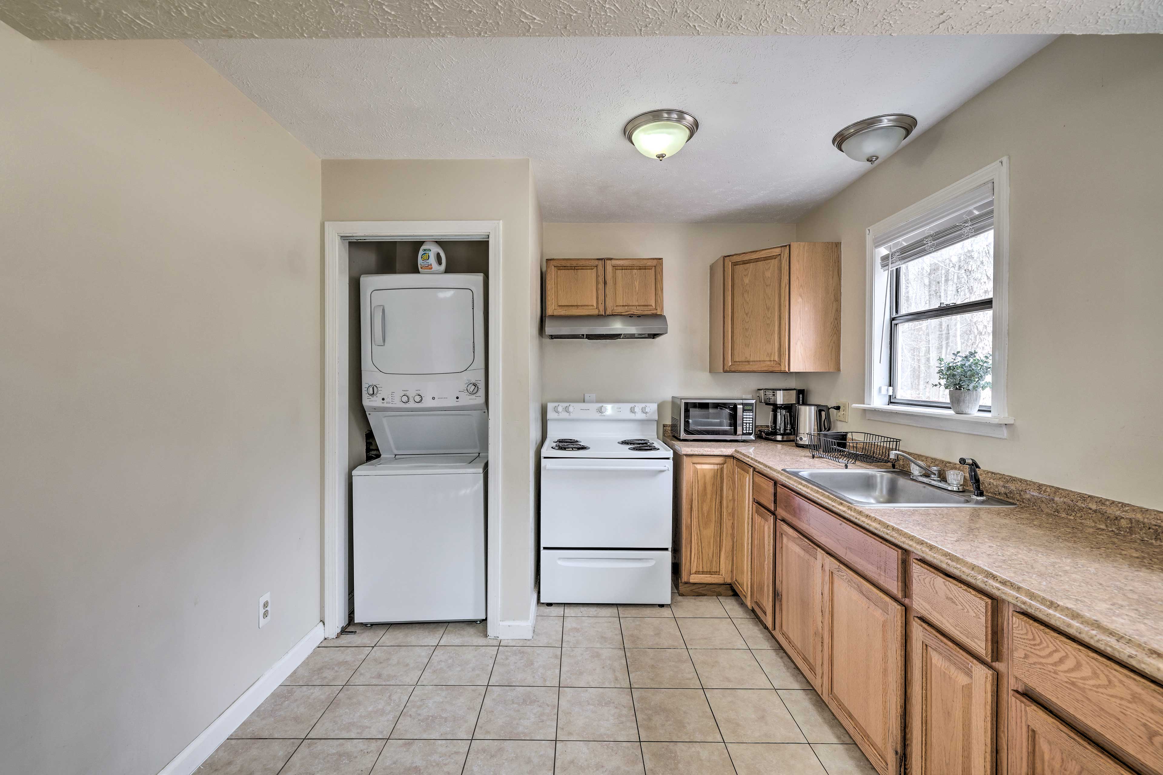 Well-Equipped Kitchen | In-Unit Laundry