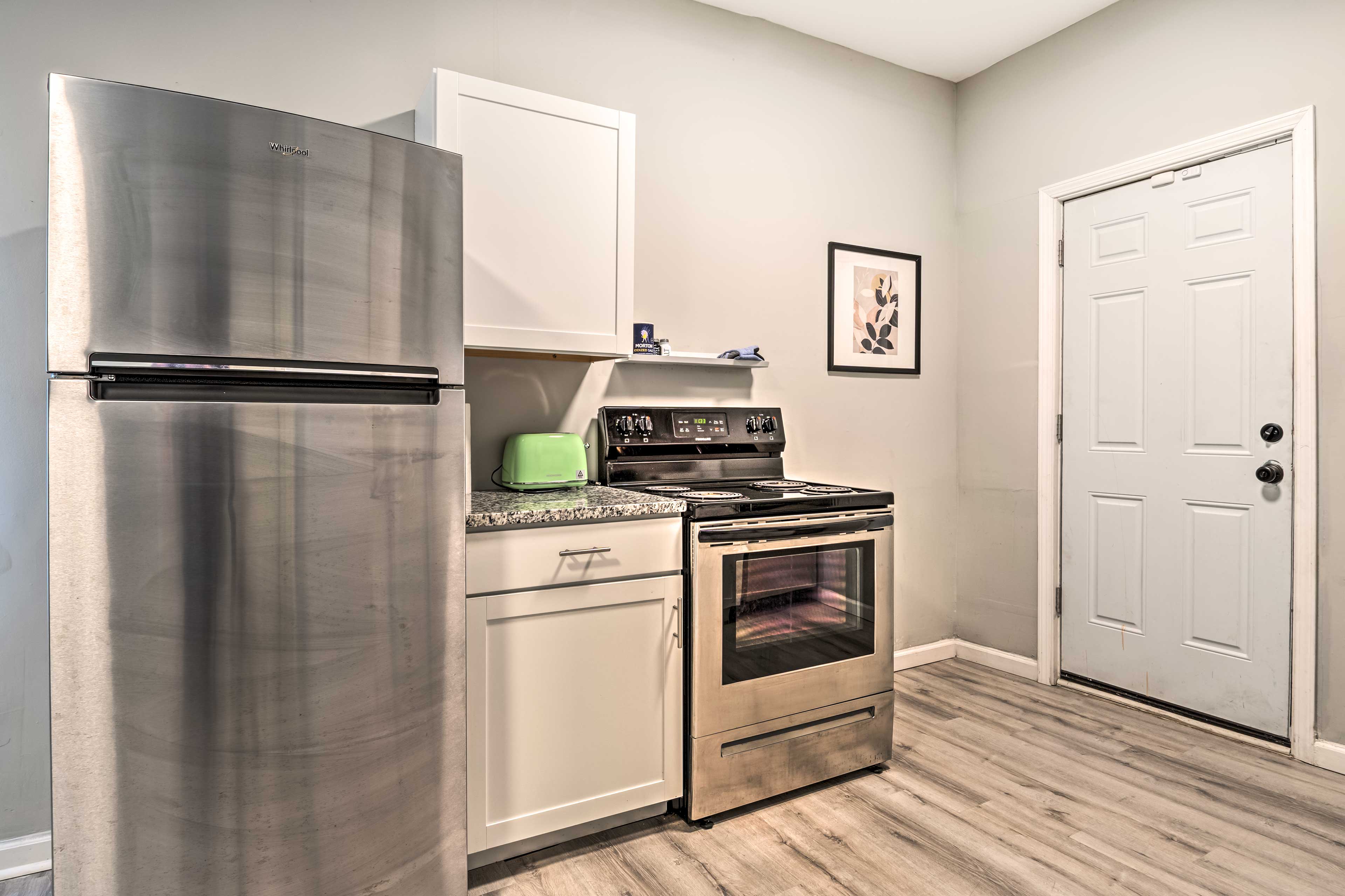 Kitchen | Free WiFi | In-Unit Washer & Dryer