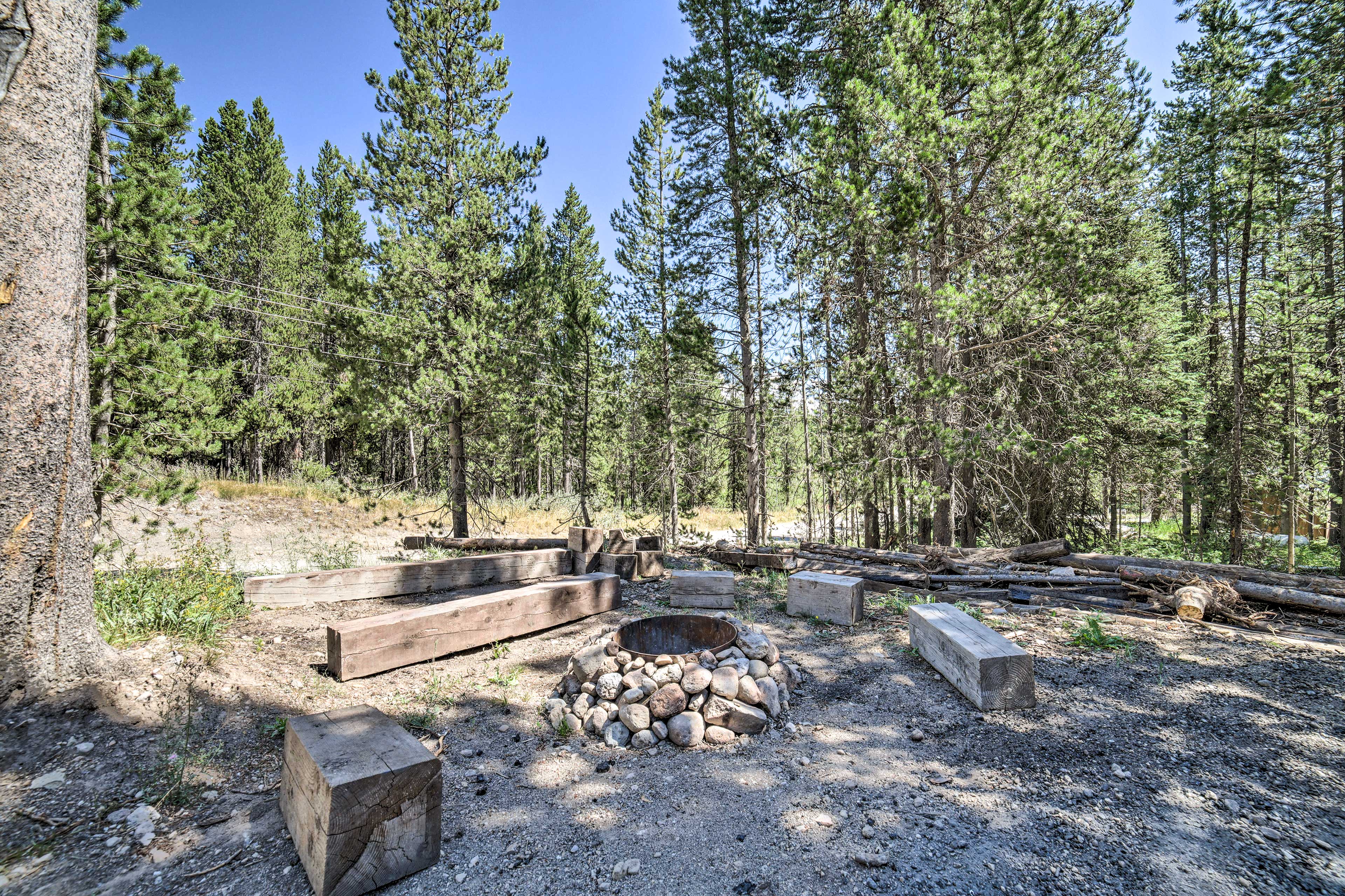 Backyard | Wood-Burning Fire Pit