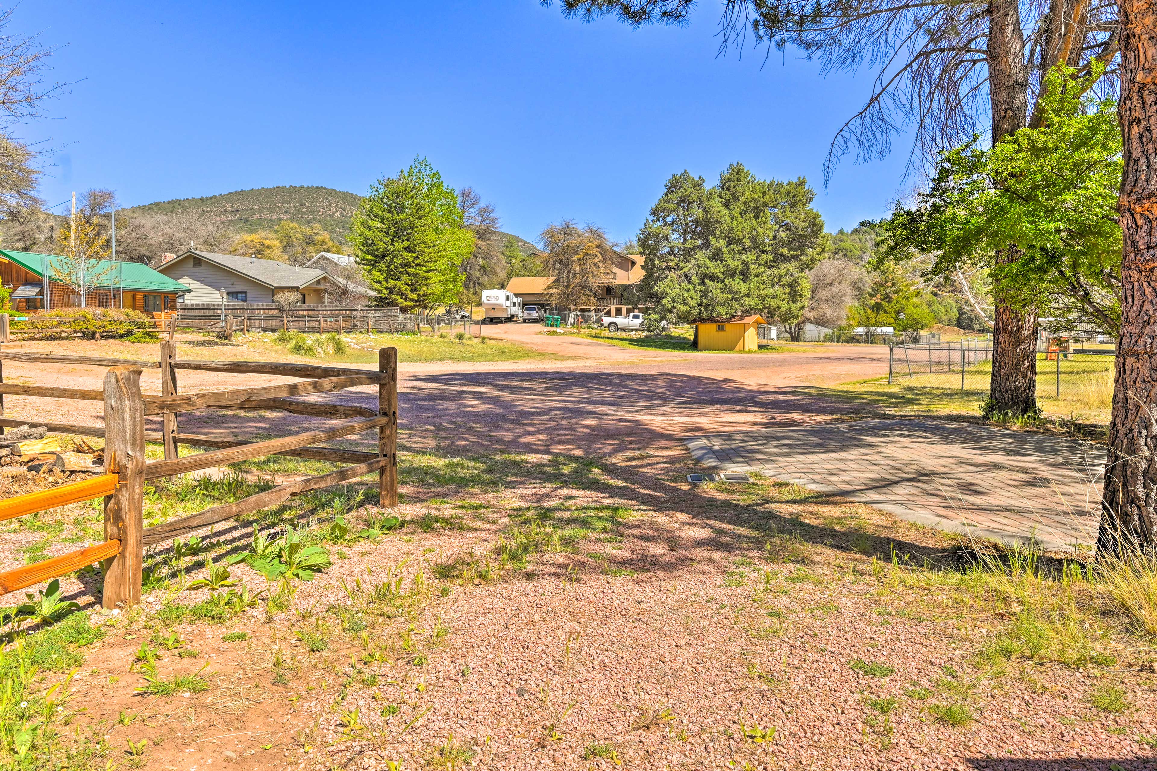 Parking | Driveway (1 Vehicle)