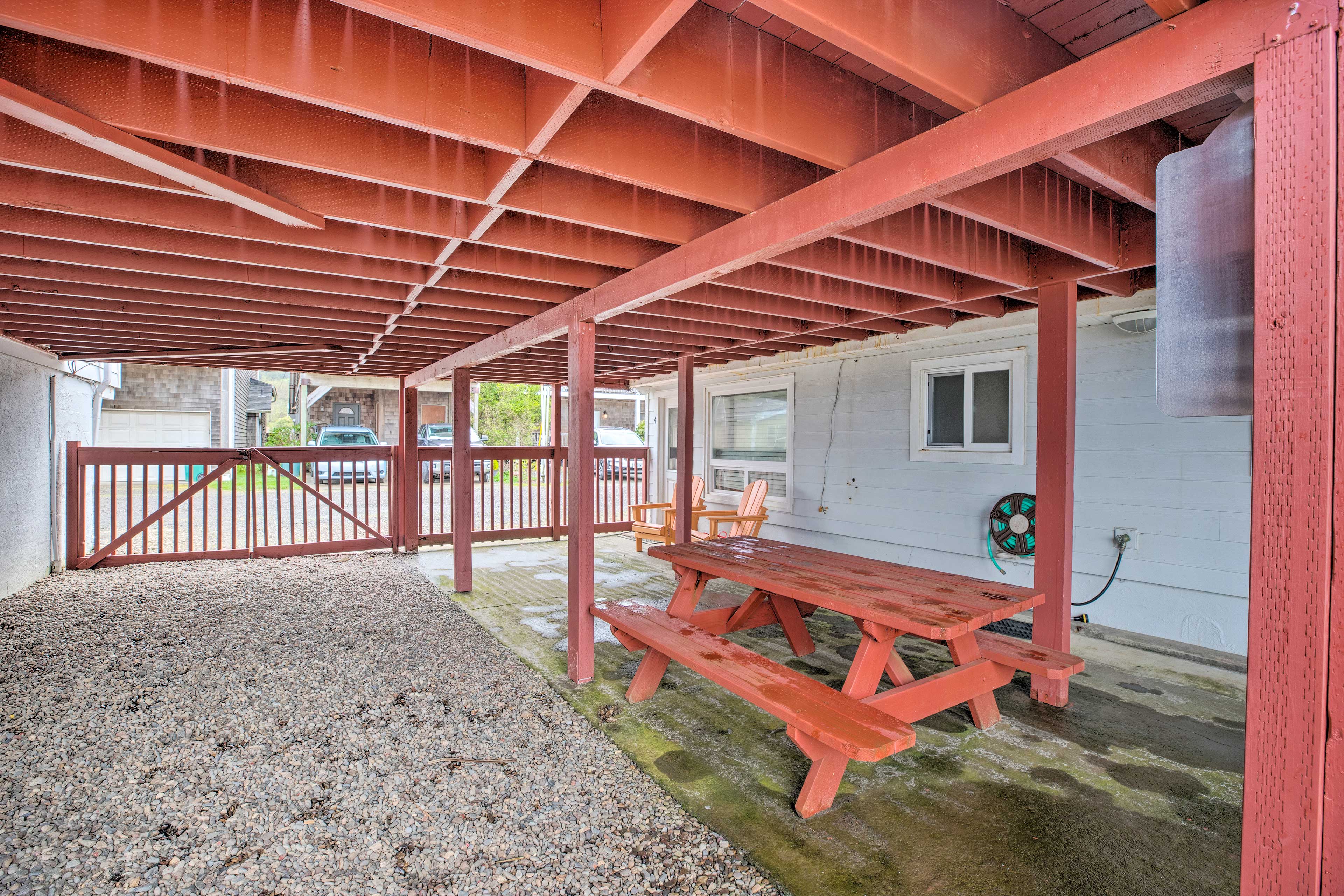 Covered Patio | Outdoor Dining Area | Gas Grill