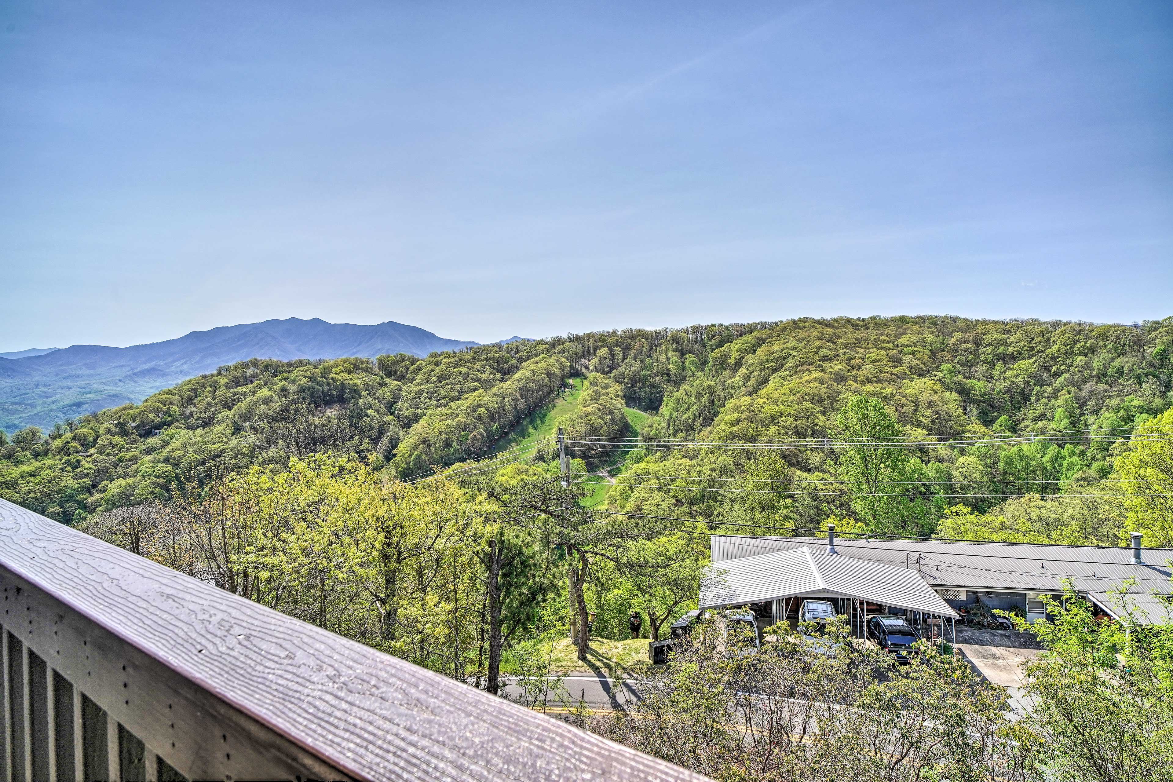 Gatlinburg Vacation Rental | 2BR | 2BA | Stairs Required for Entry | 768 Sq Ft