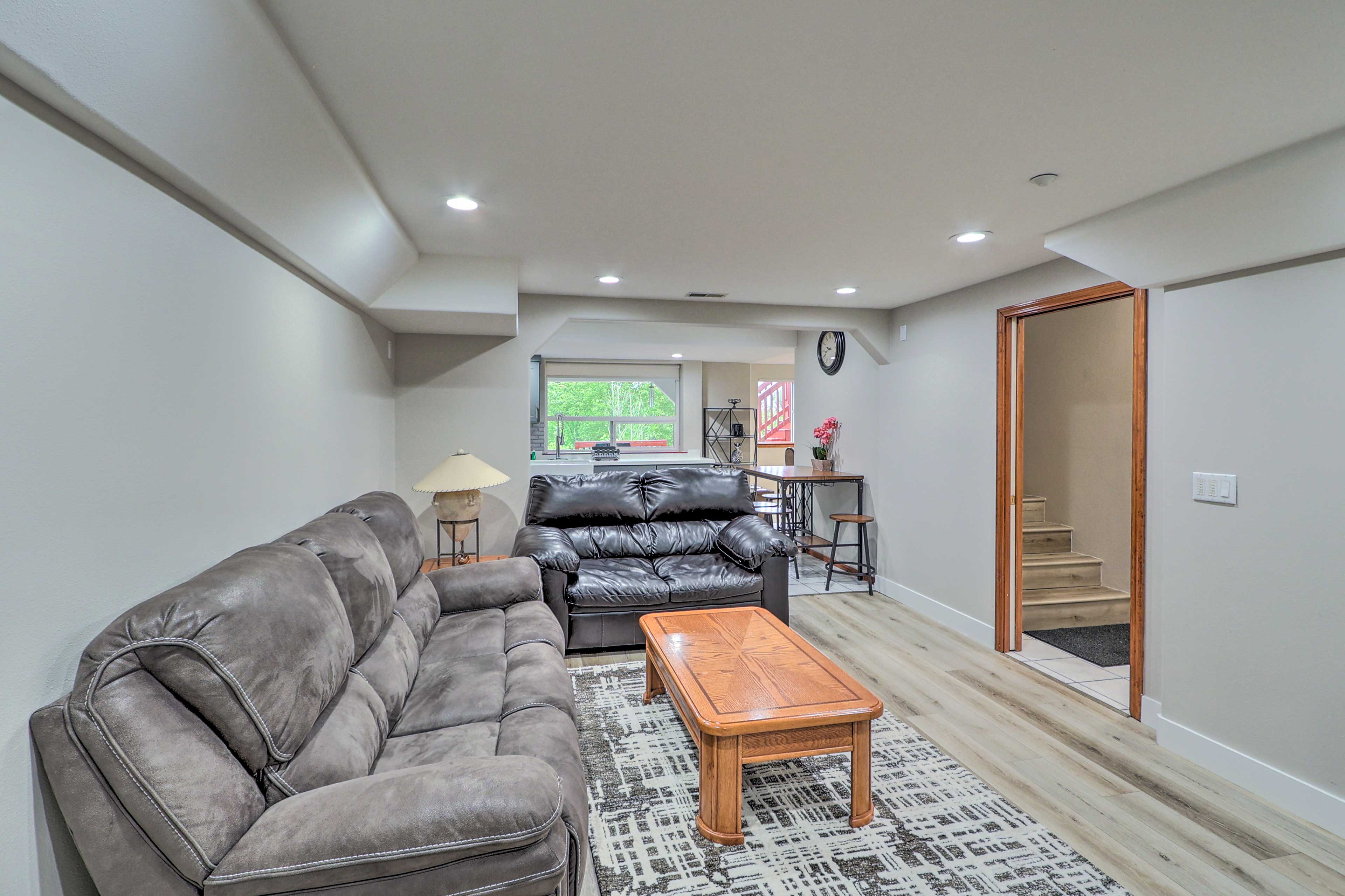 Basement Suite | Lower Level | Smart TV