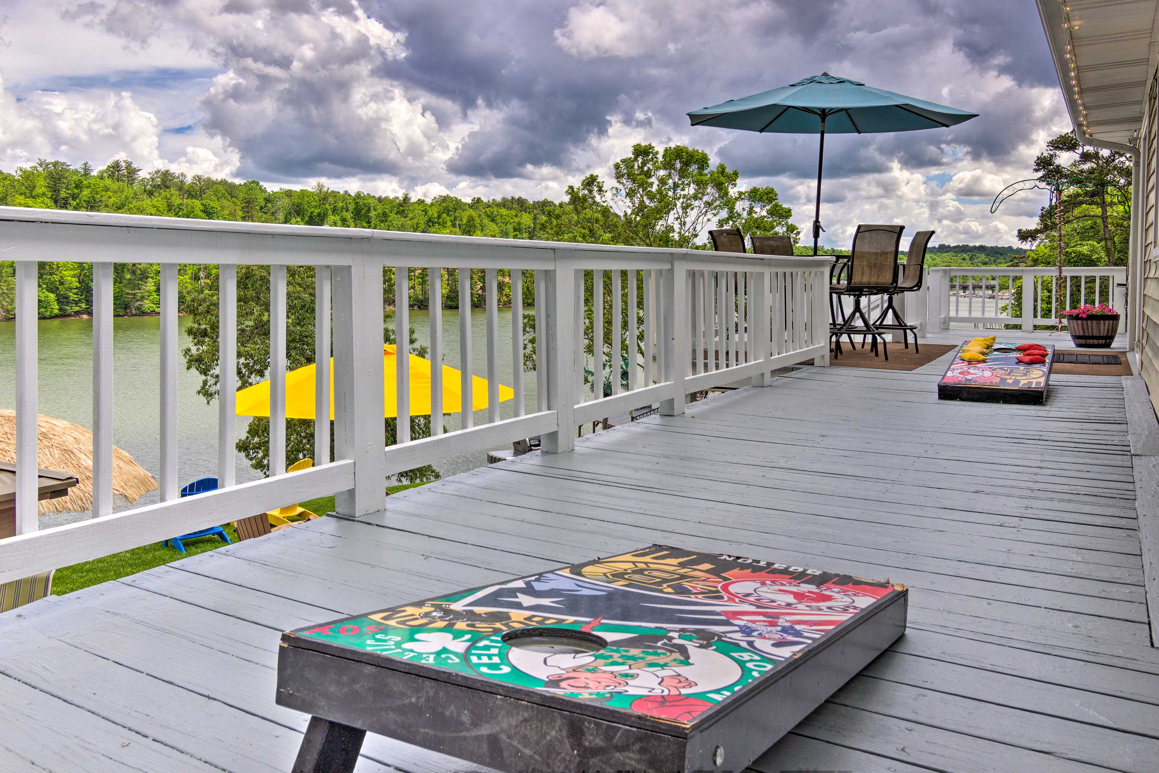 Furnished Deck