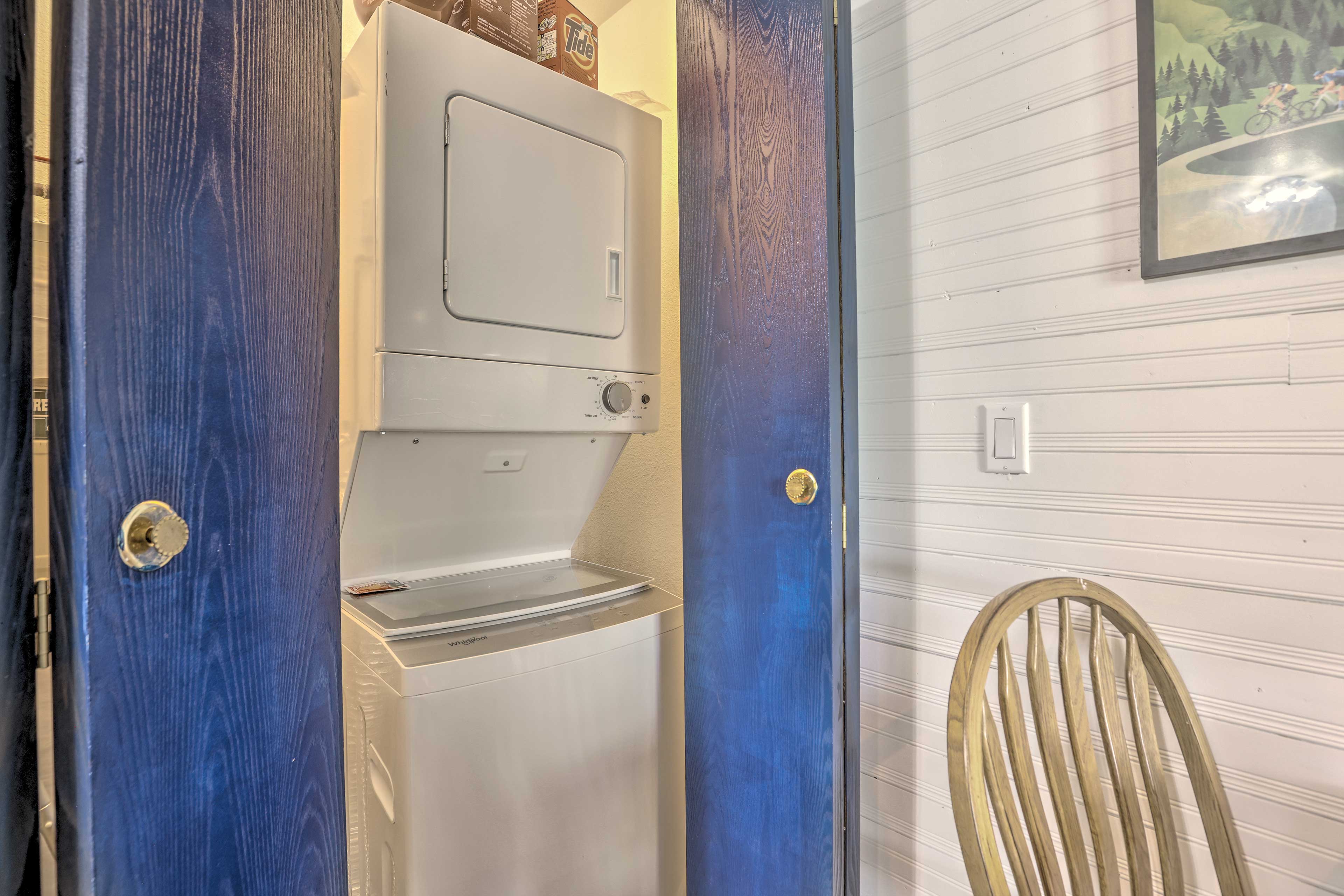 Laundry Area | Washer & Dryer