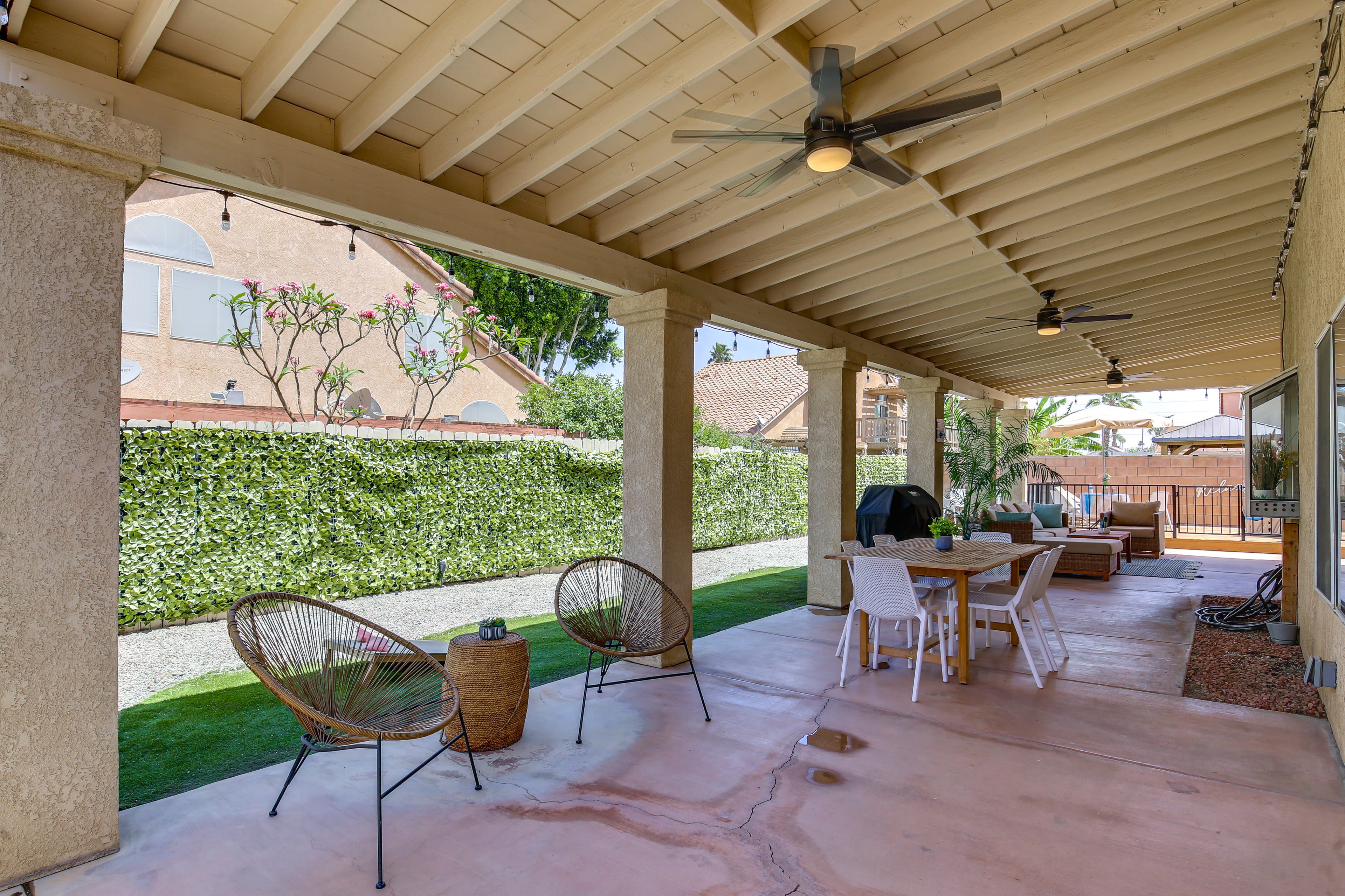 Covered Patio | Outdoor Dining Area | Gas Grill | Patio Furnishings