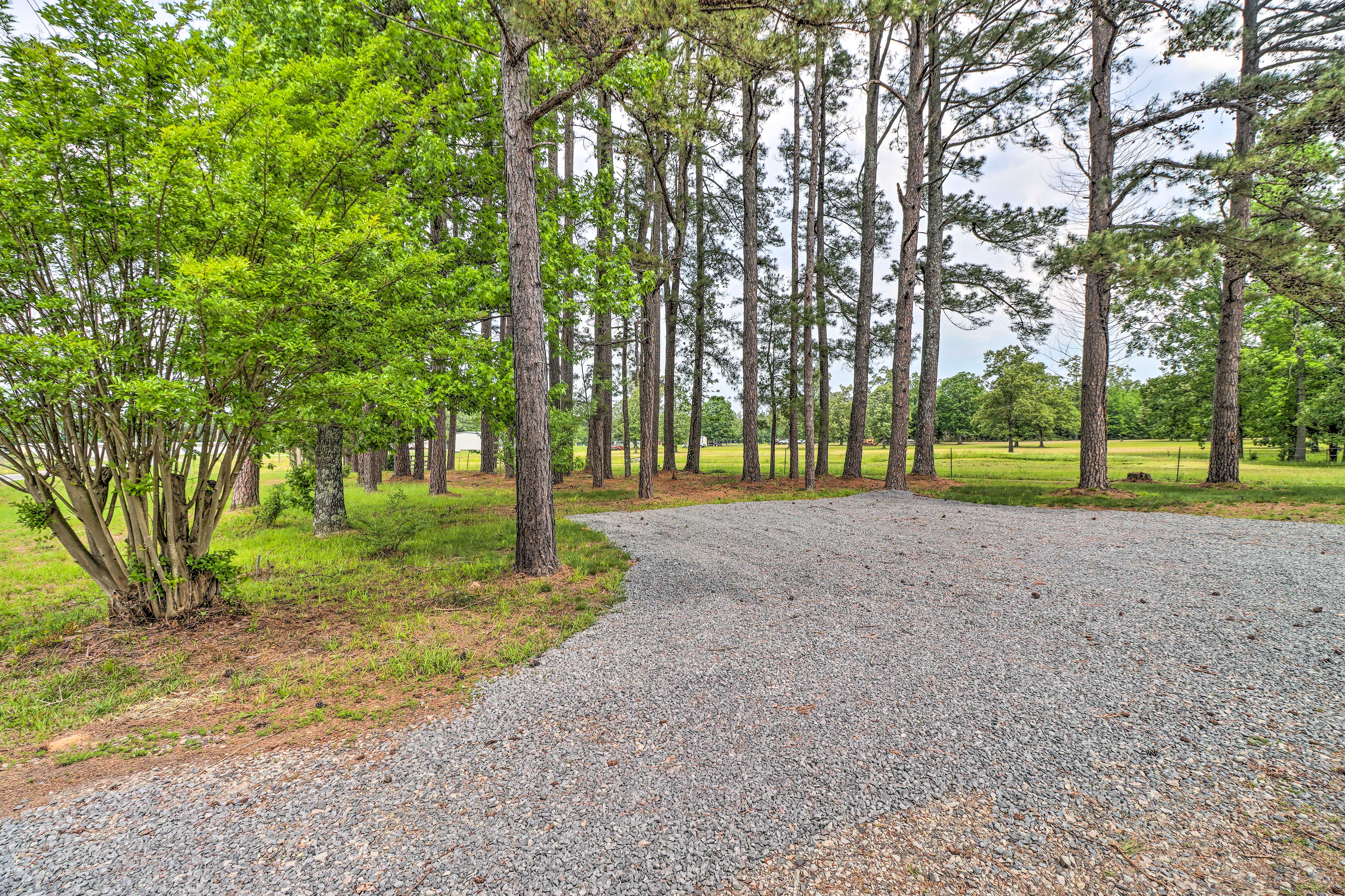 Parking Area | Driveway (3 Vehicles) | Boat/Trailer Parking Allowed On-Site