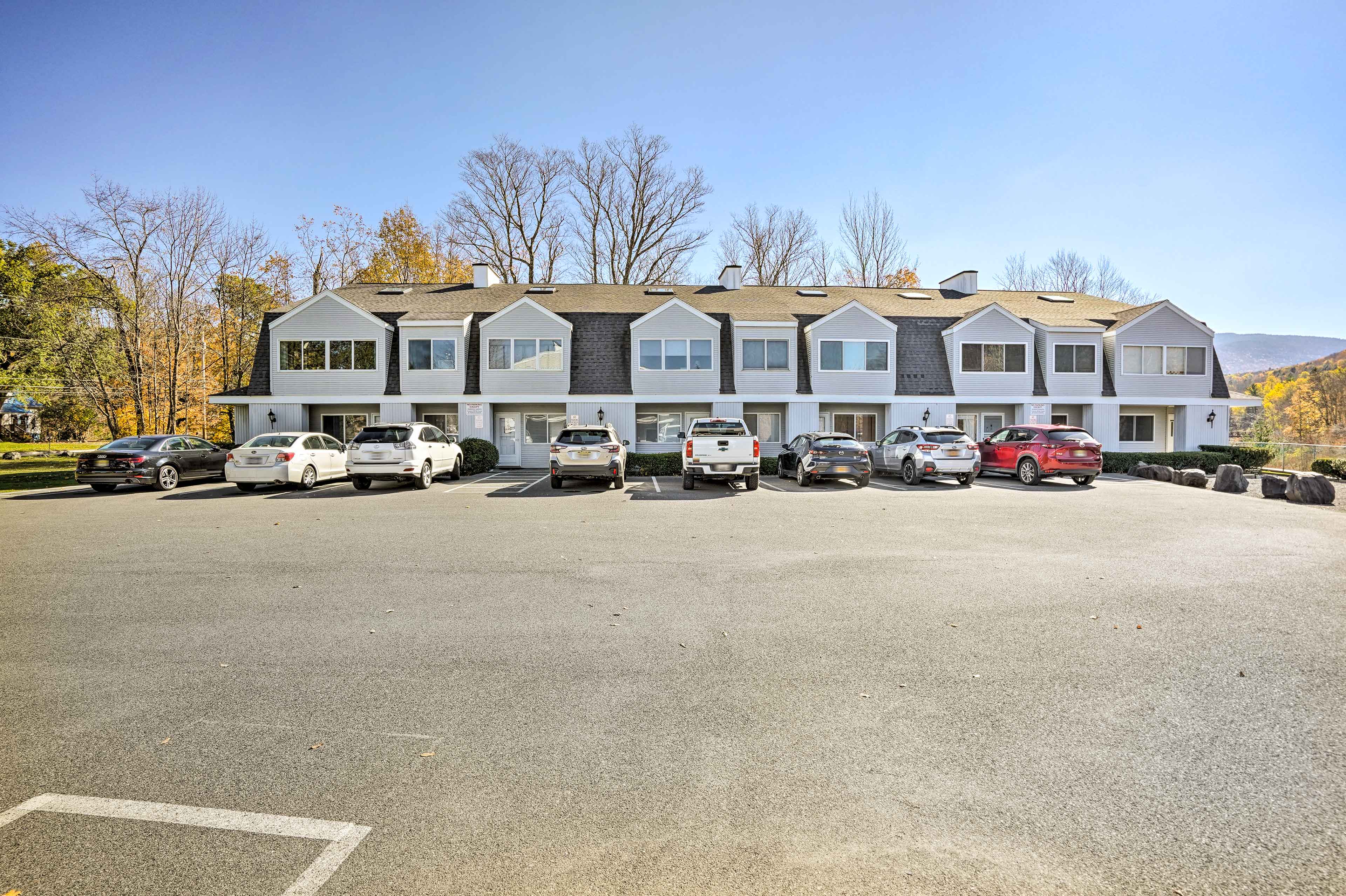 Parking | Carport (1 Vehicle) | Street Parking