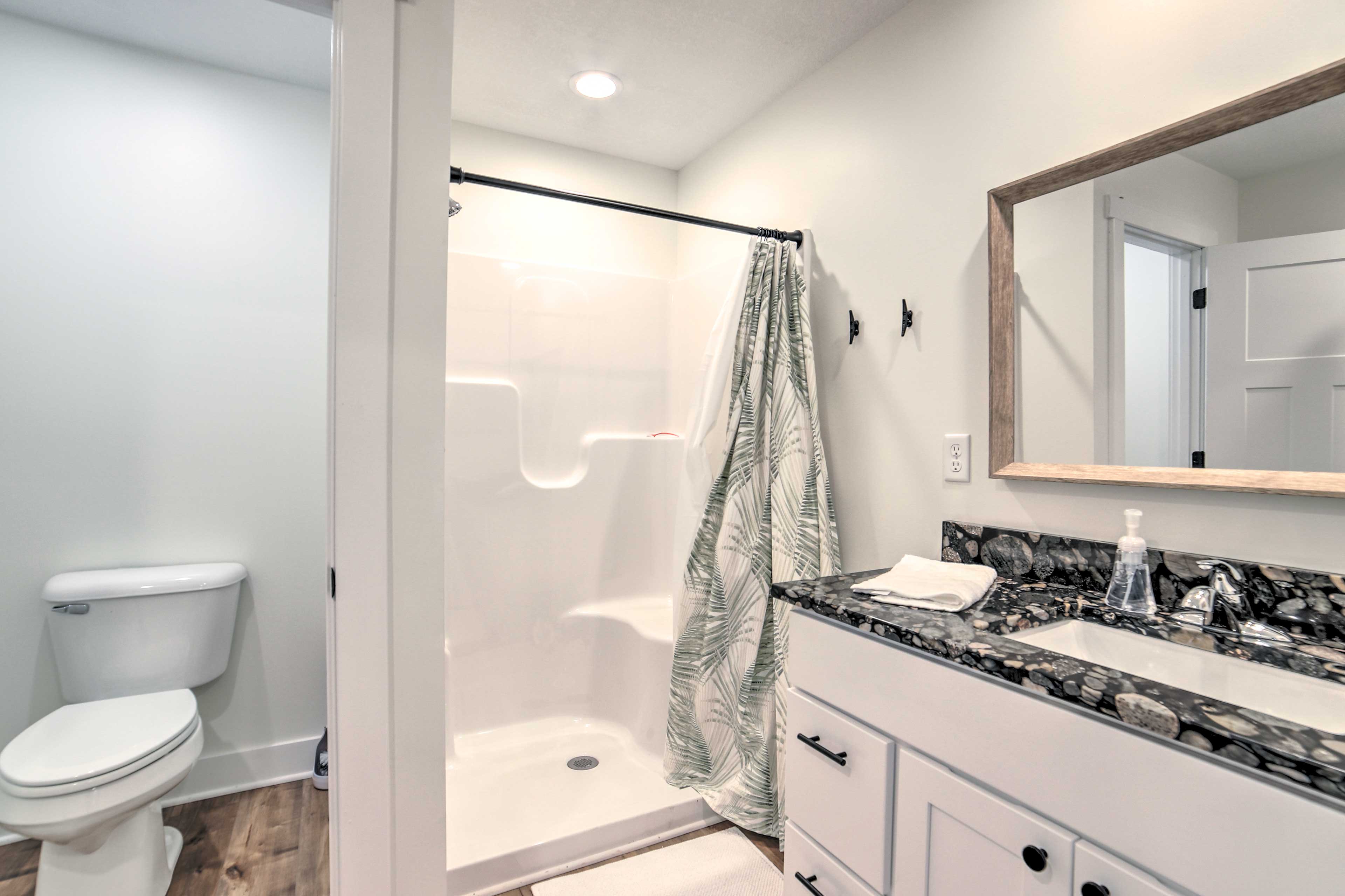 En-Suite Bathroom | 1st Floor | Towels Provided