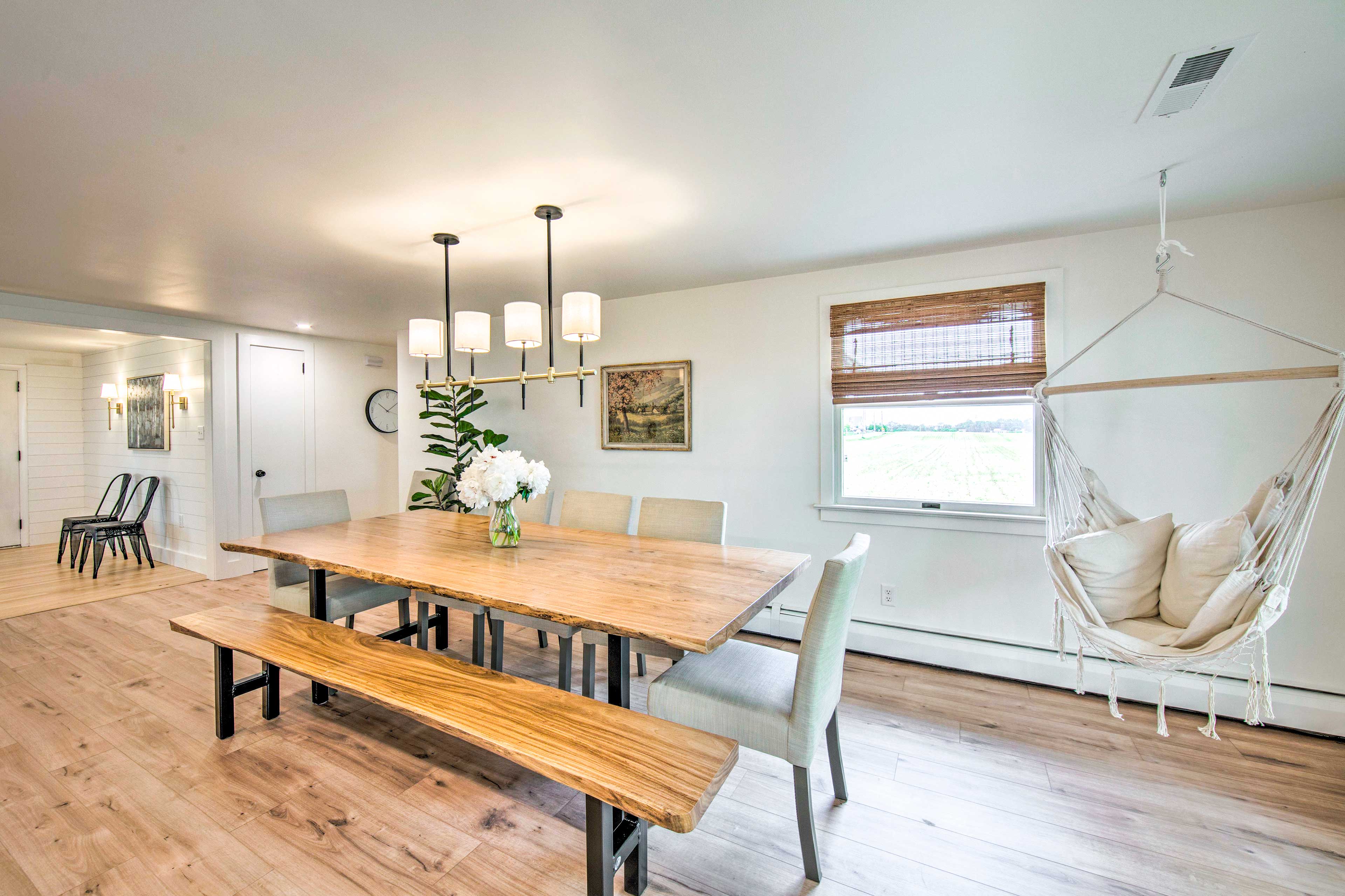 Dining Area | Dishware & Flatware