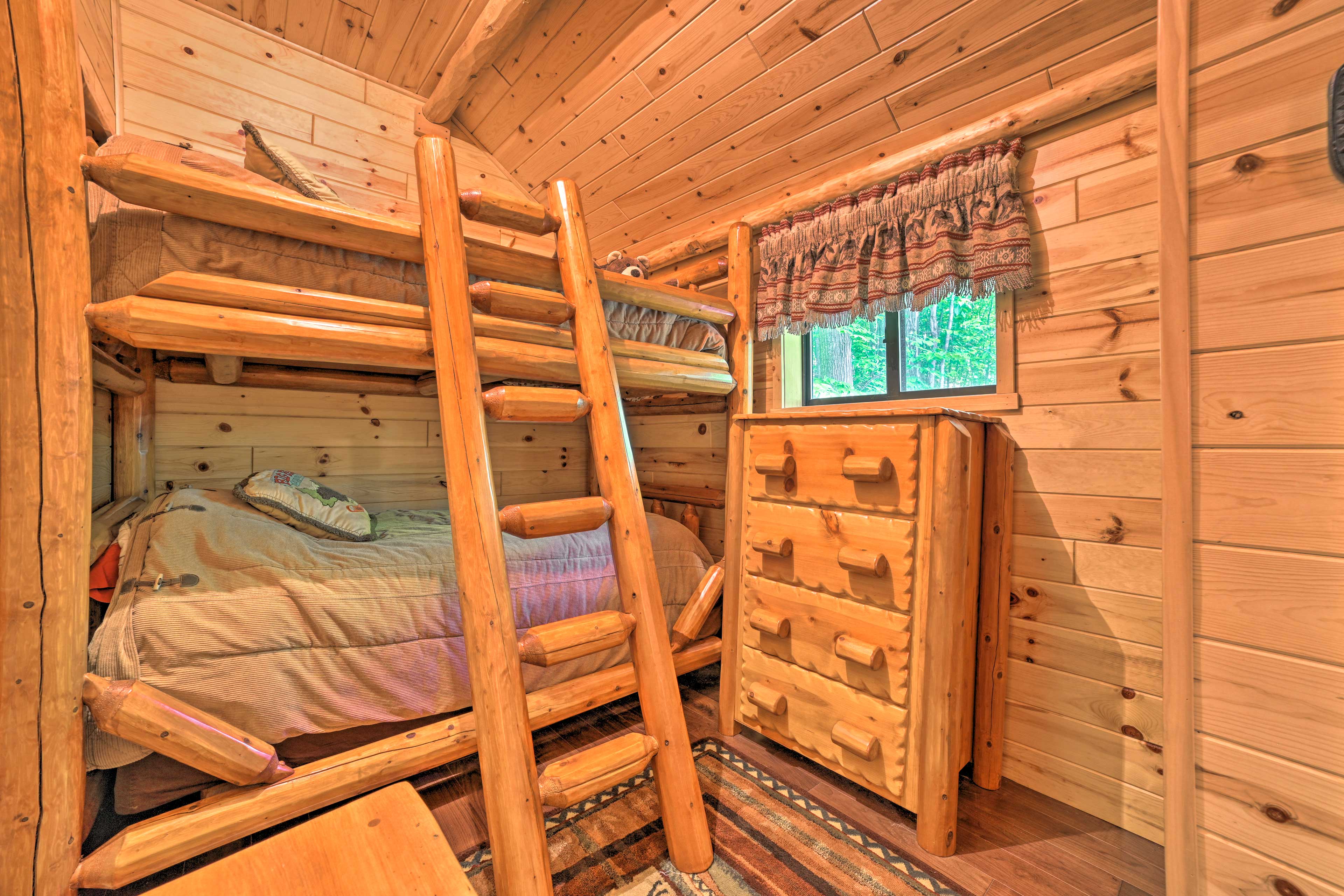 Bonus Room 1 | Top Level | Twin Bunk Bed