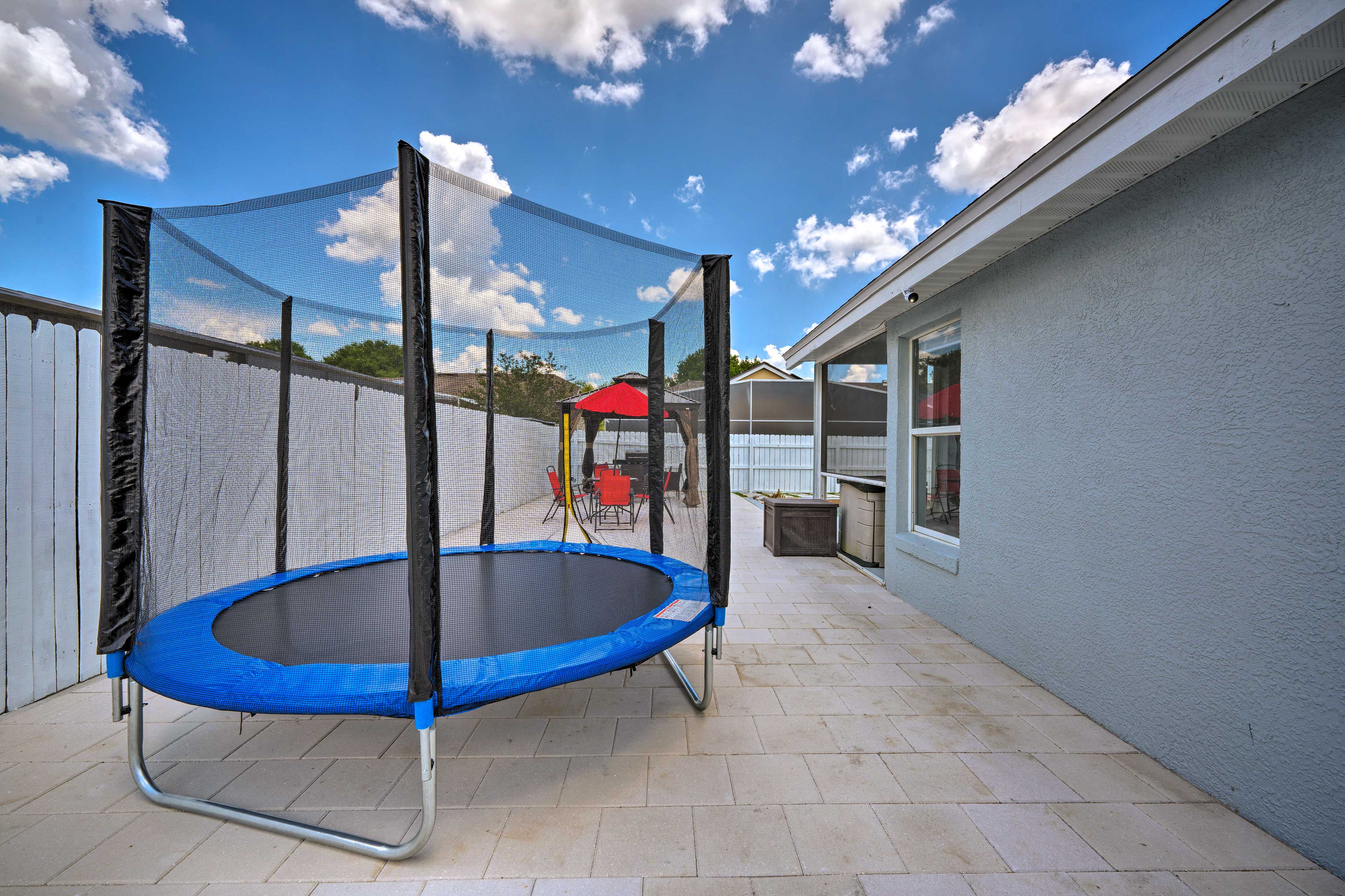 Trampoline