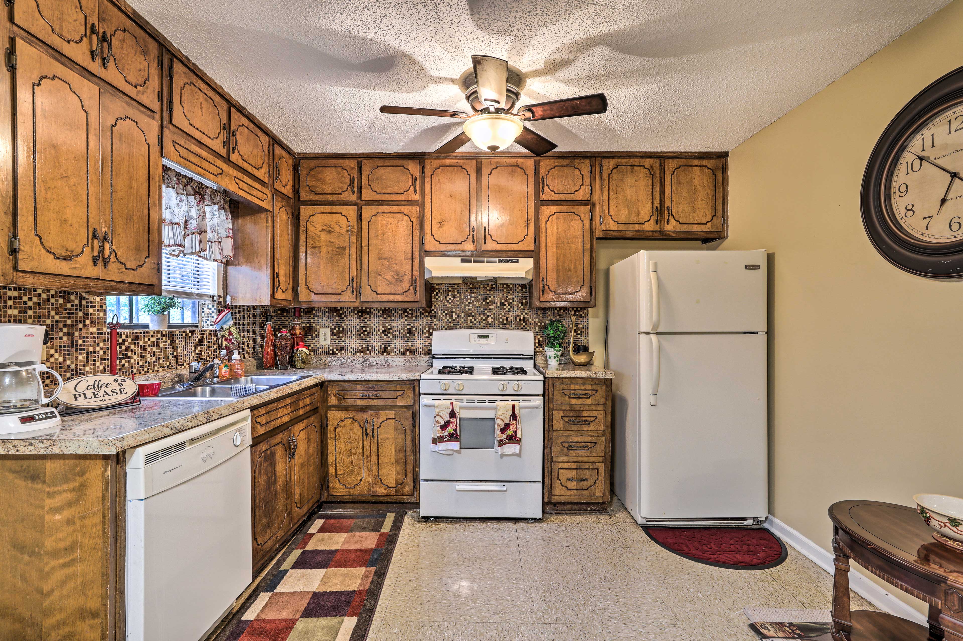 Kitchen | Toaster | Gas Stovetop