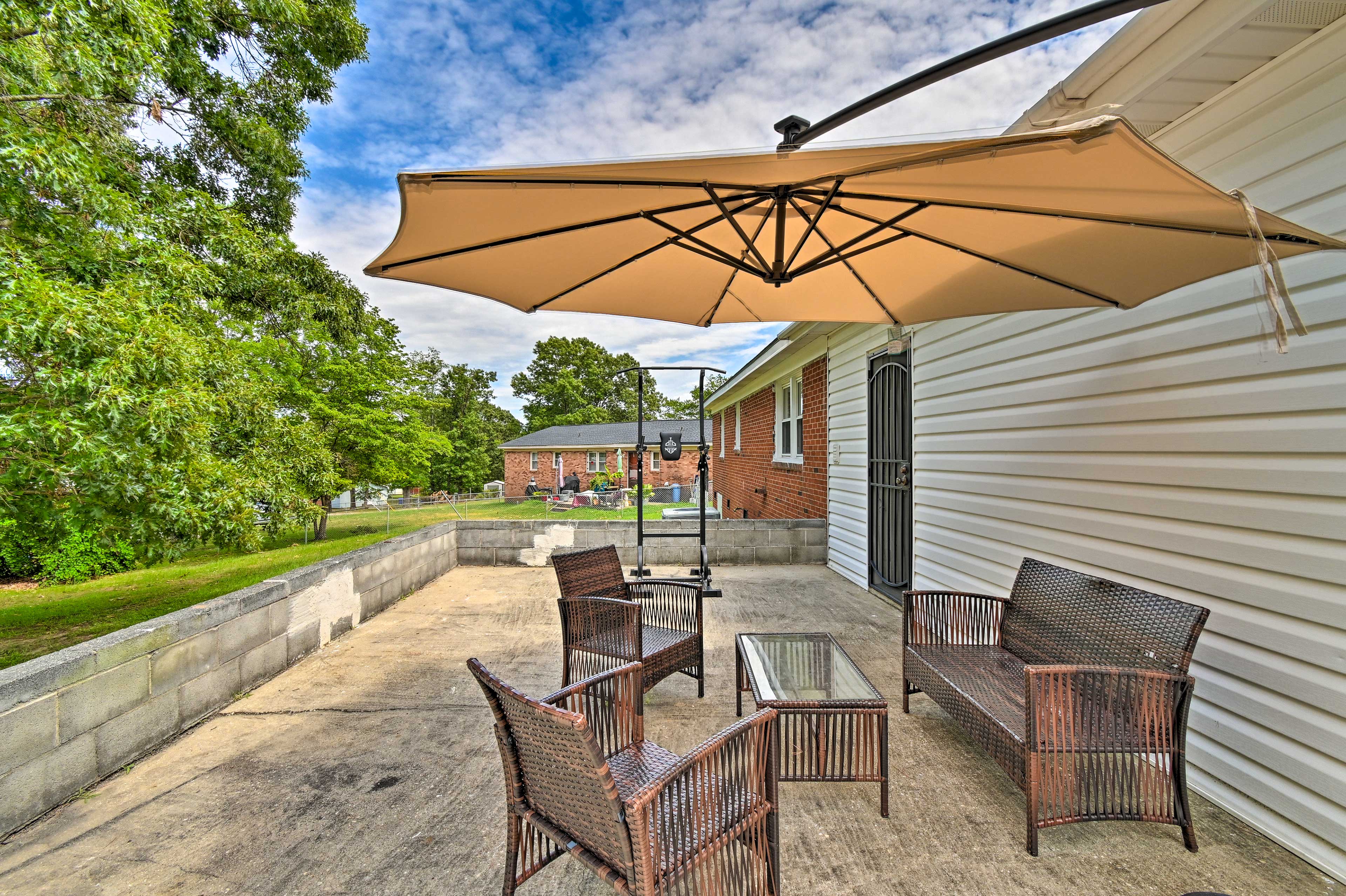 Fayetteville Vacation Rental | 3BR | 1BA | 1,450 Sq Ft | Step-Free Entry