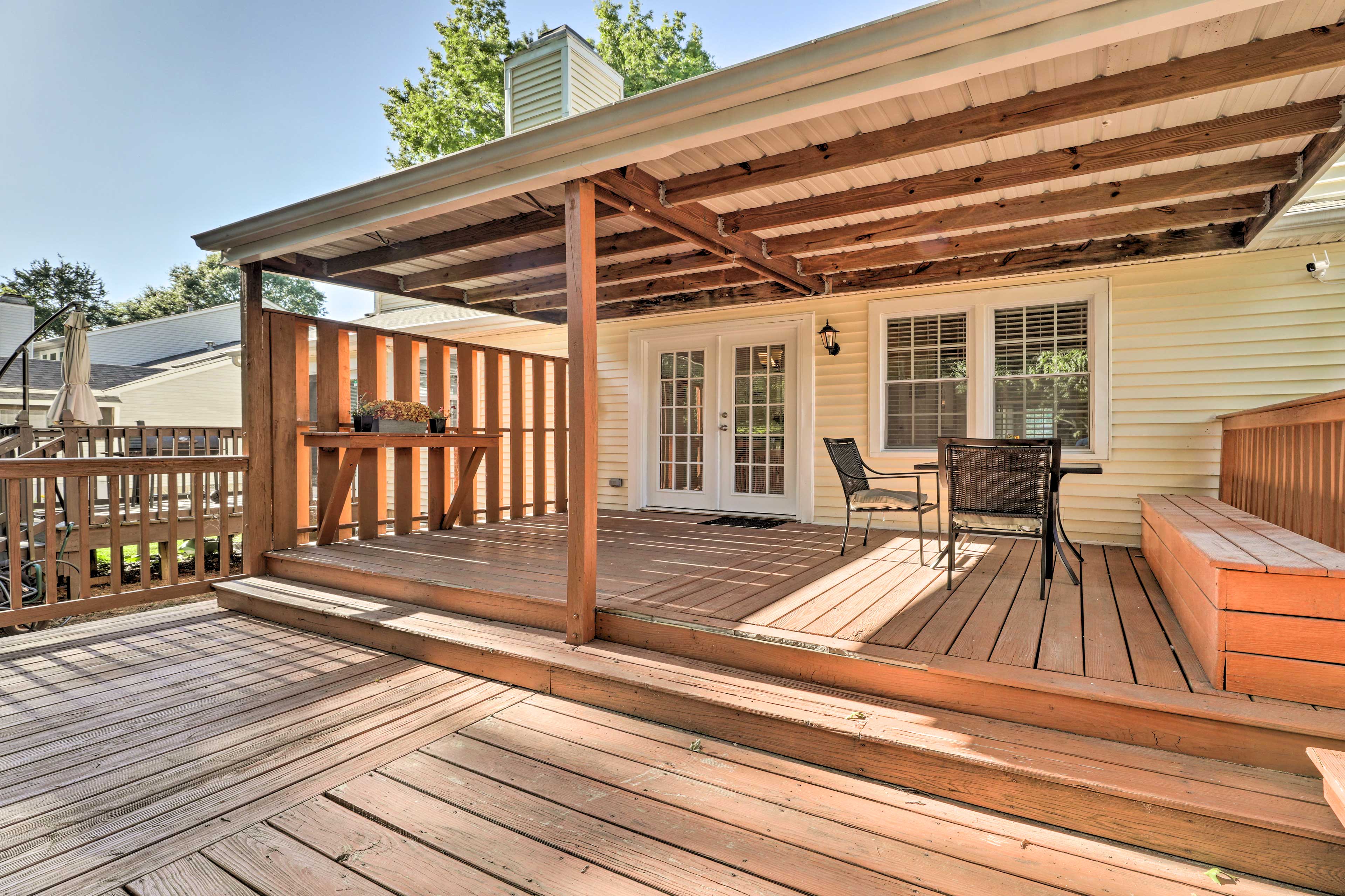 Private Deck | Dining Area