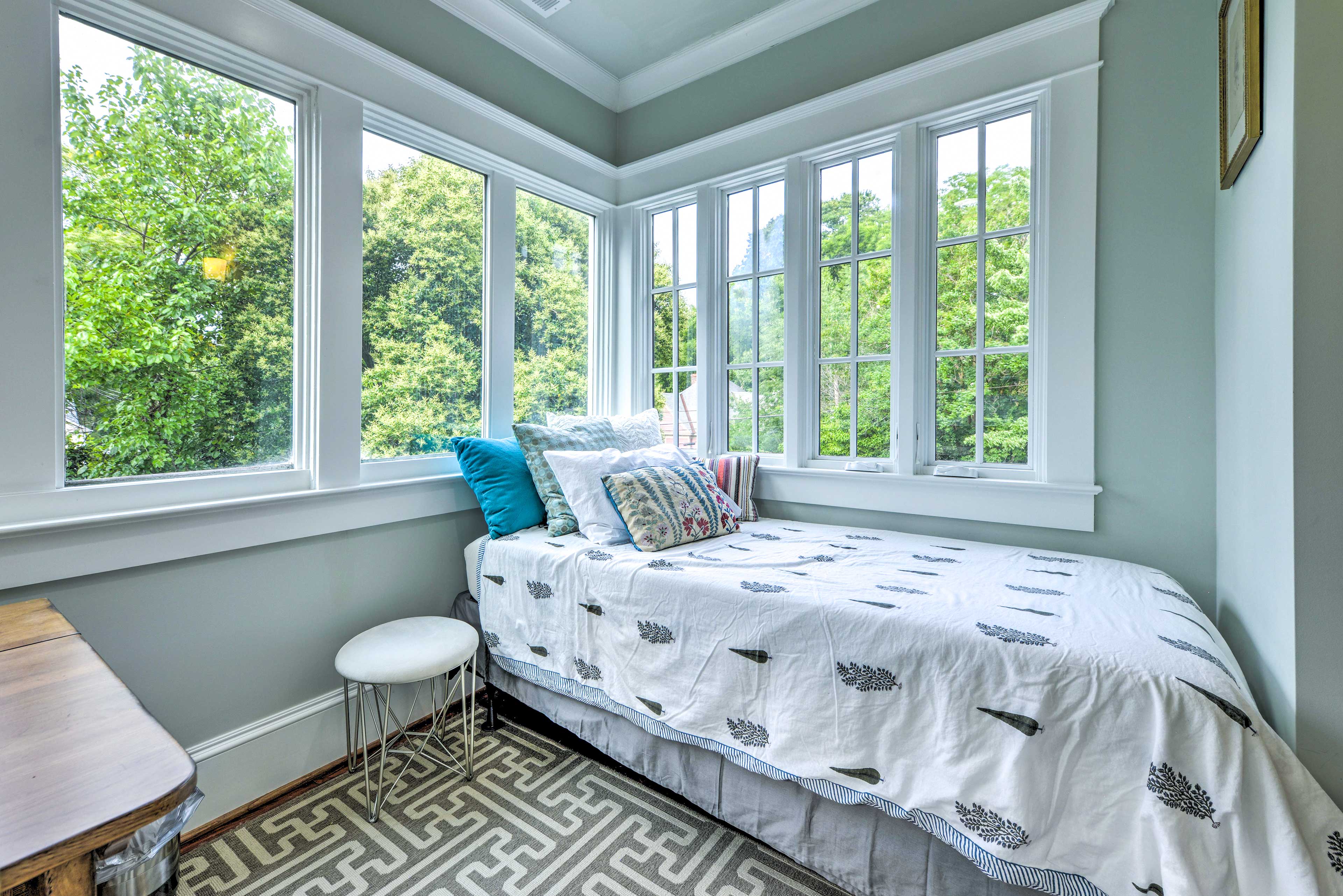 Sunroom | Twin Bed | 2nd Floor