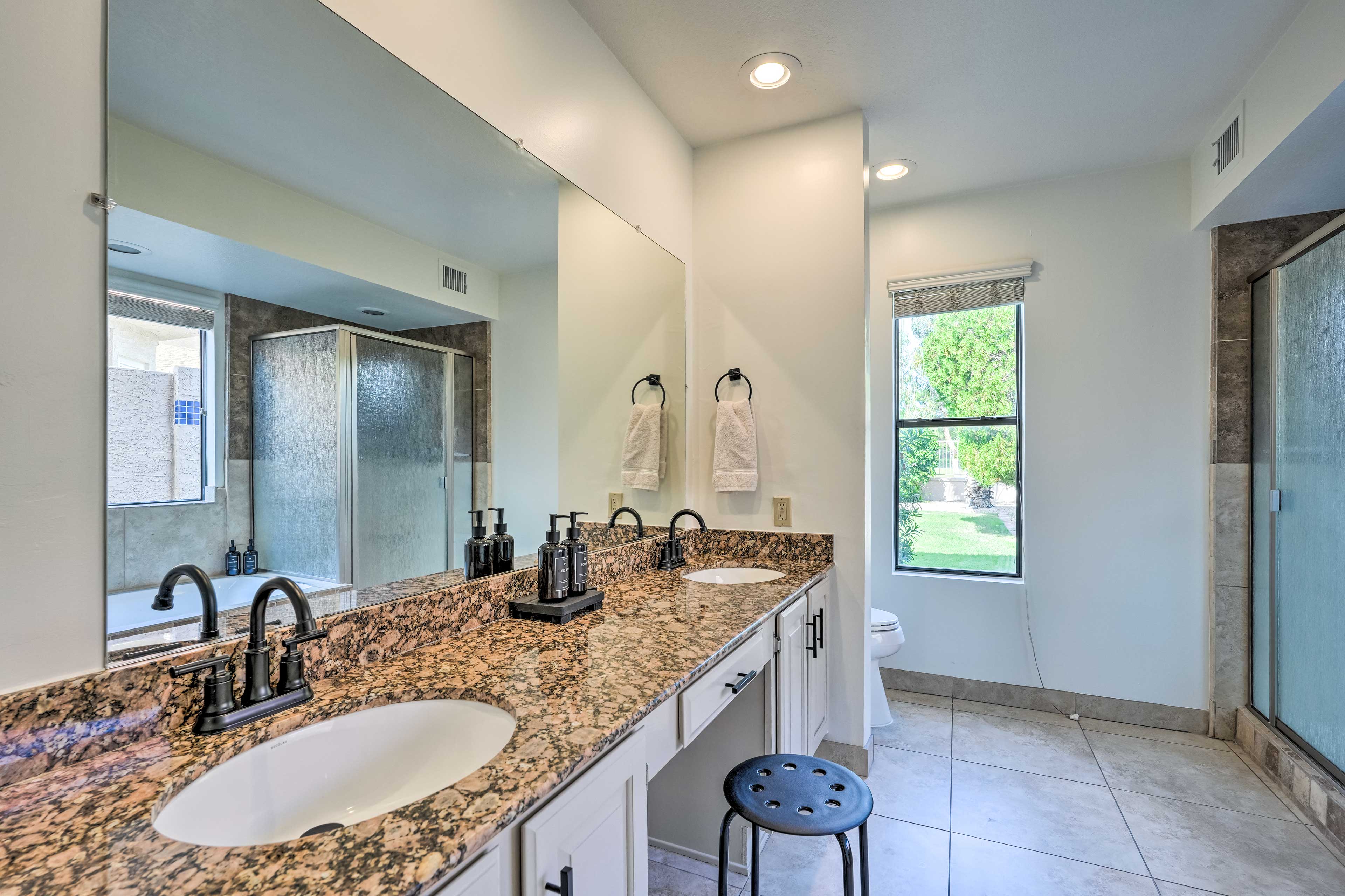 En-Suite Bathroom | Towels Provided