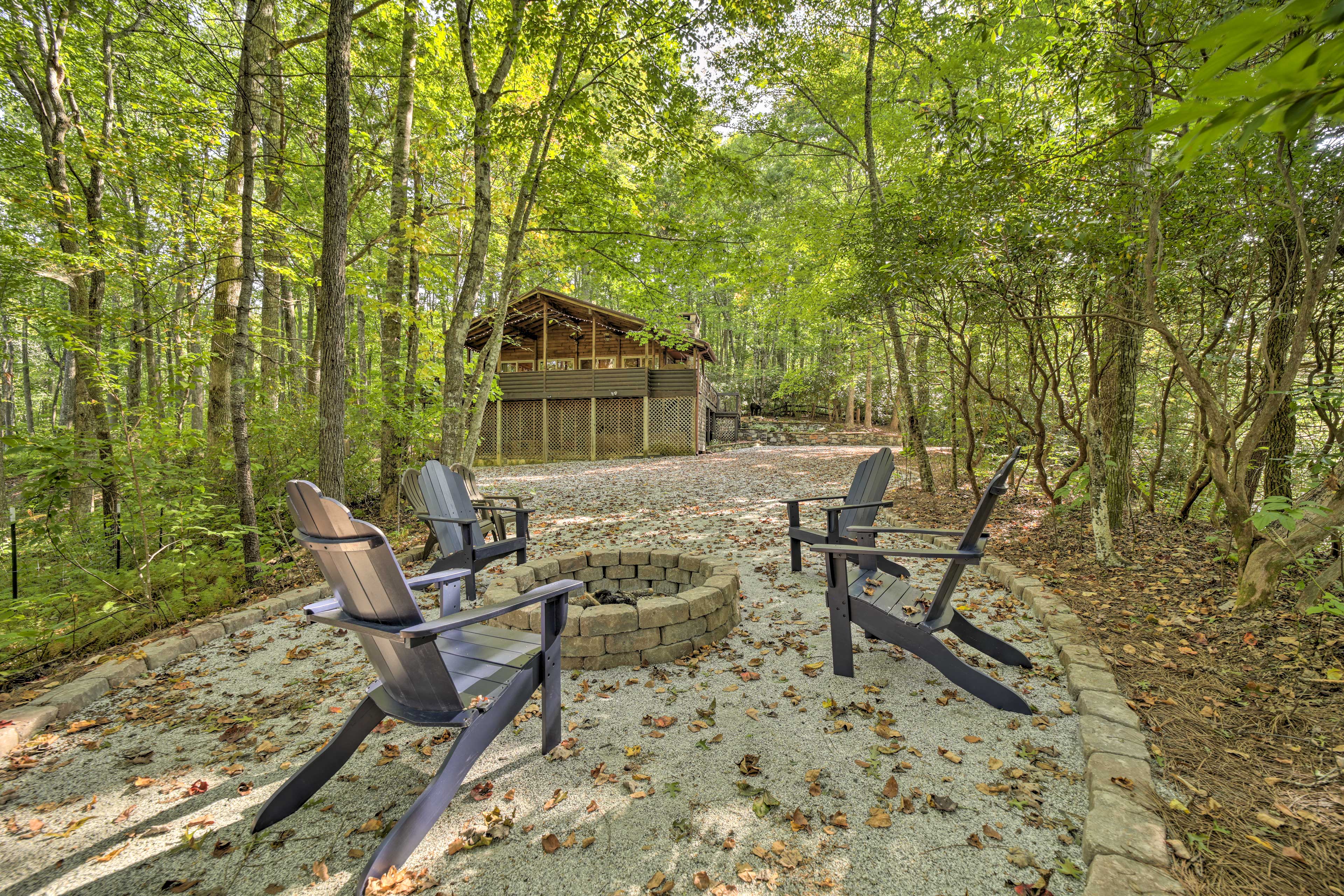 Cabin Exterior | Fire Pit w/ Seating