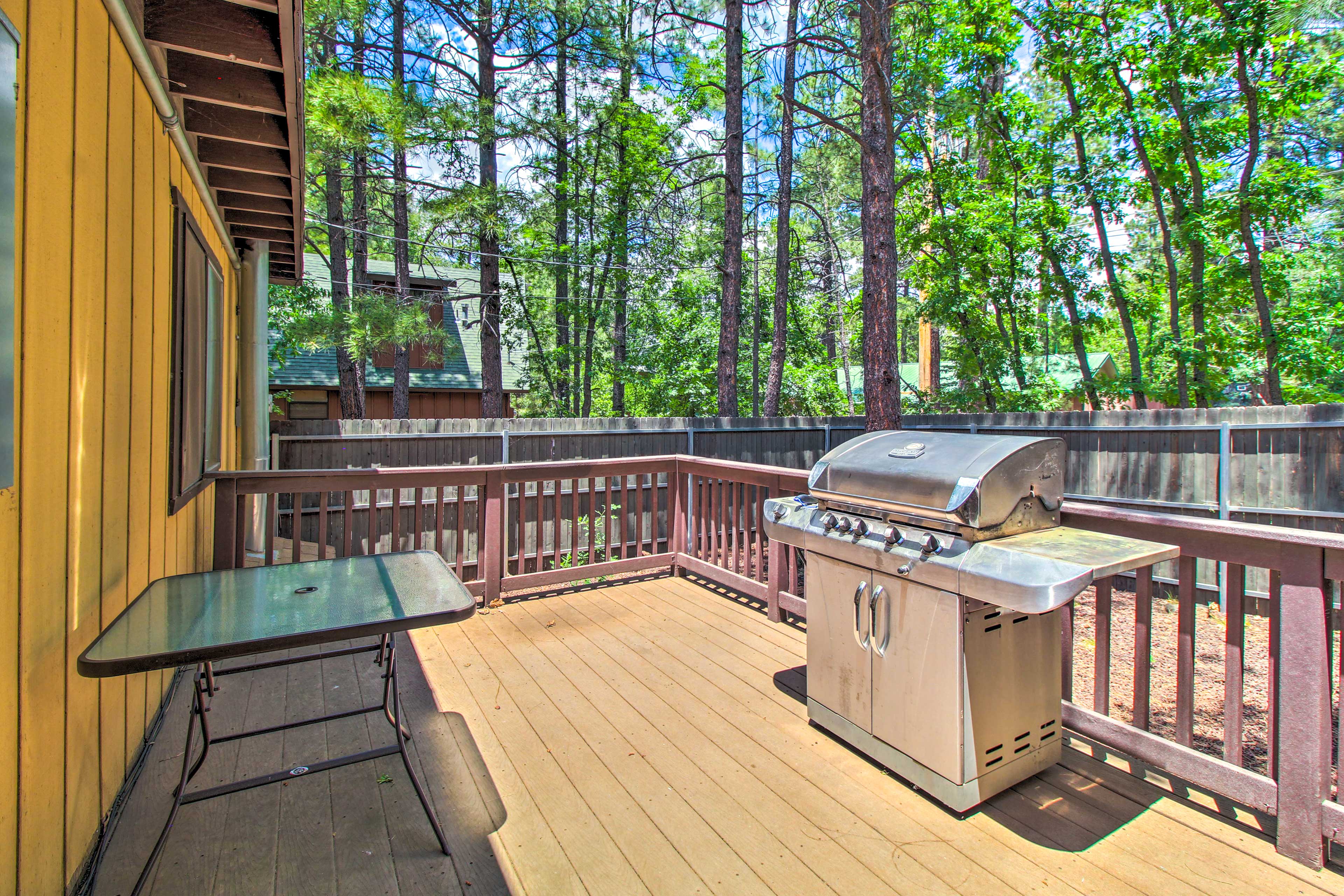 Private Deck | Gas Grill