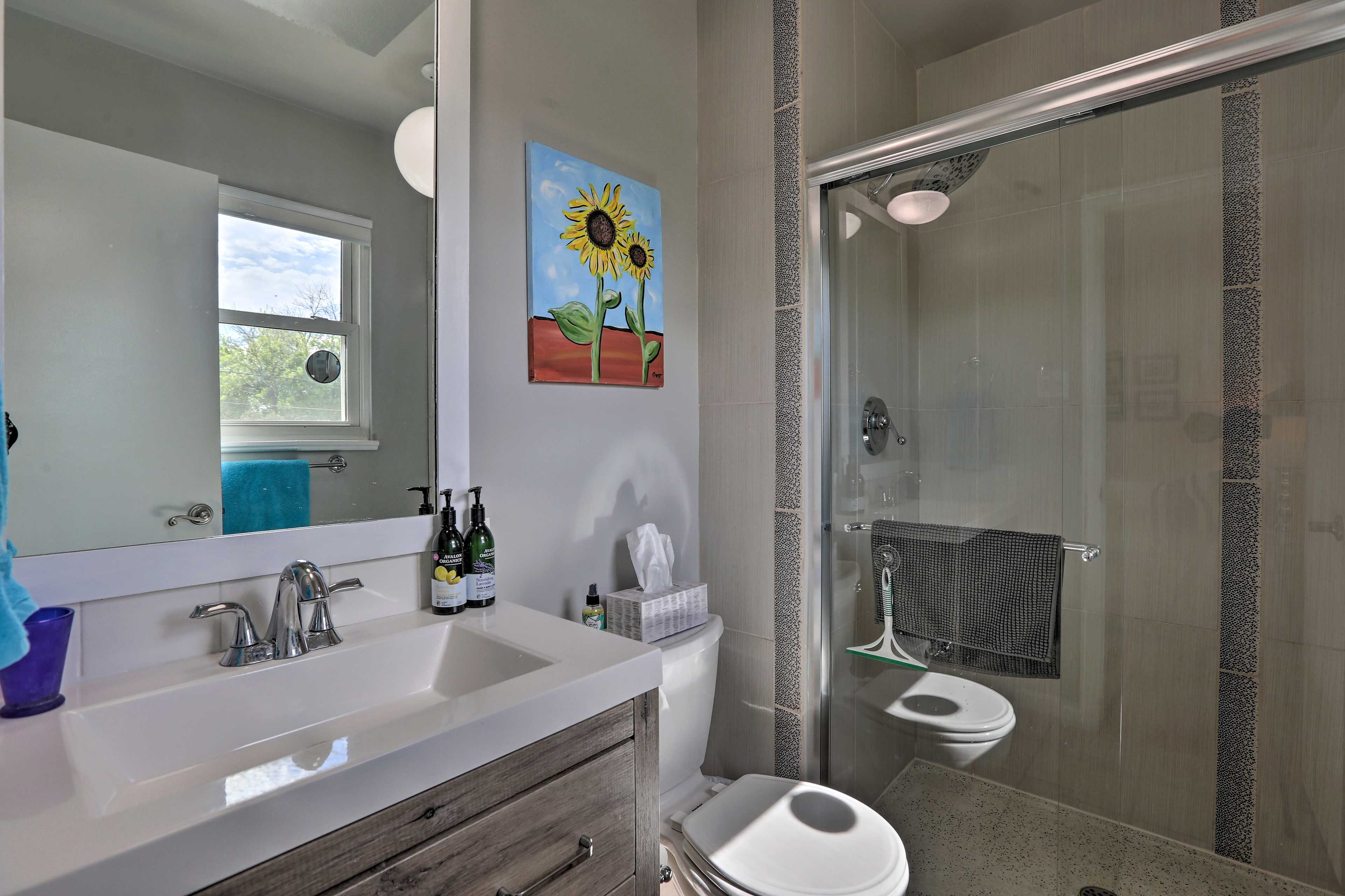 En-Suite Bathroom | Towels Provided