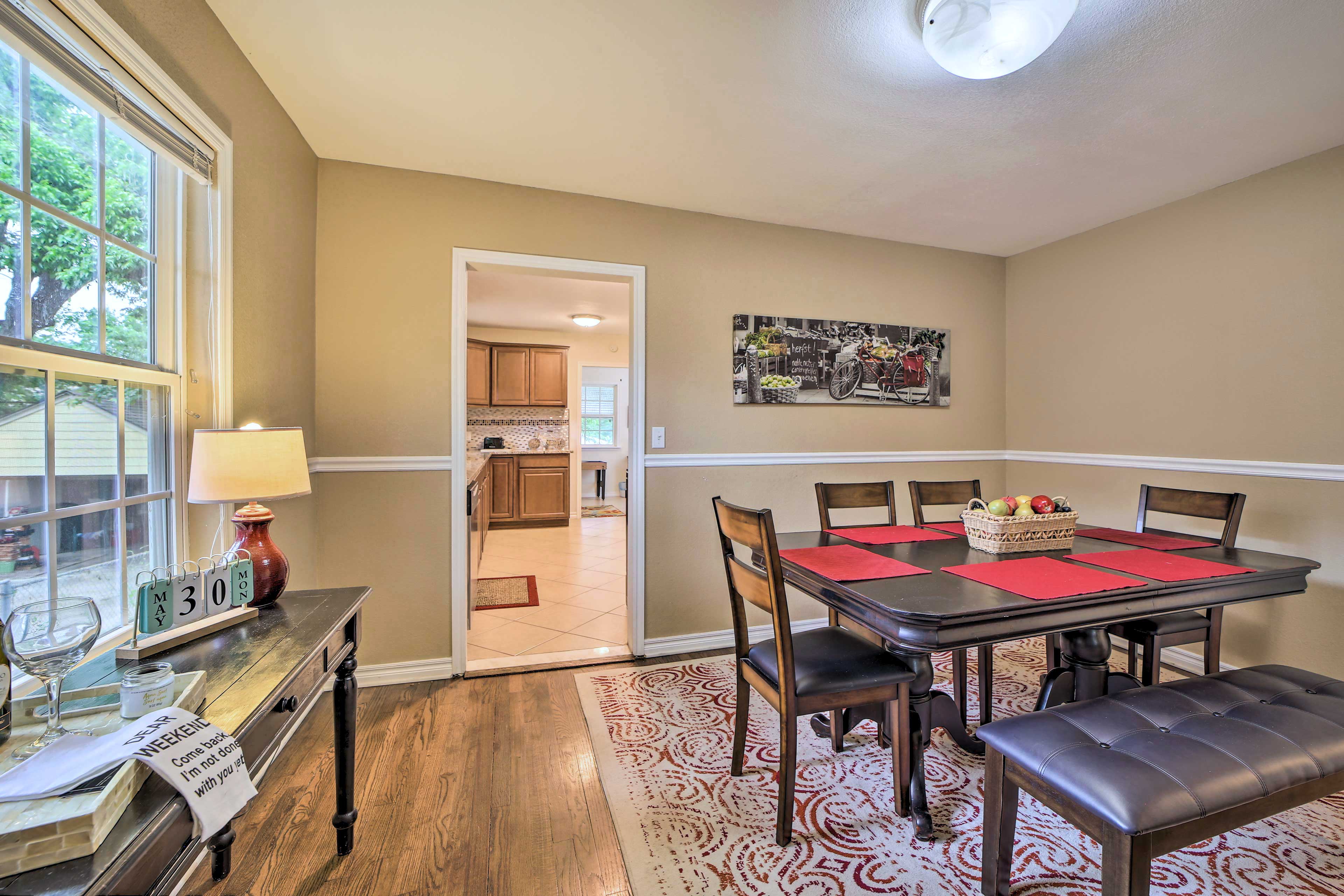 Dining Room | Dishware & Flatware Provided