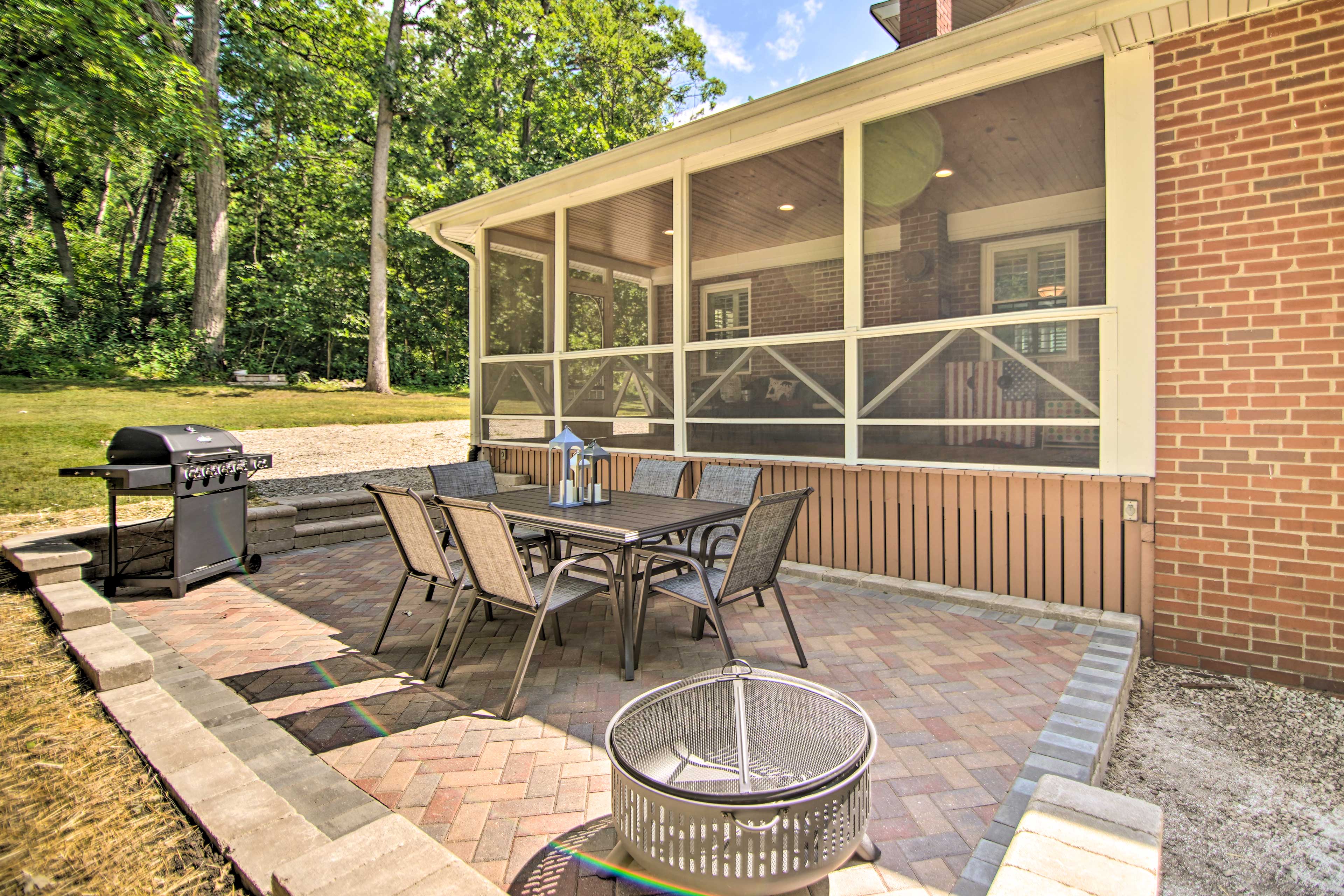 Sun-Lit Lake Geneva Sanctuary w/ BBQ Patio!