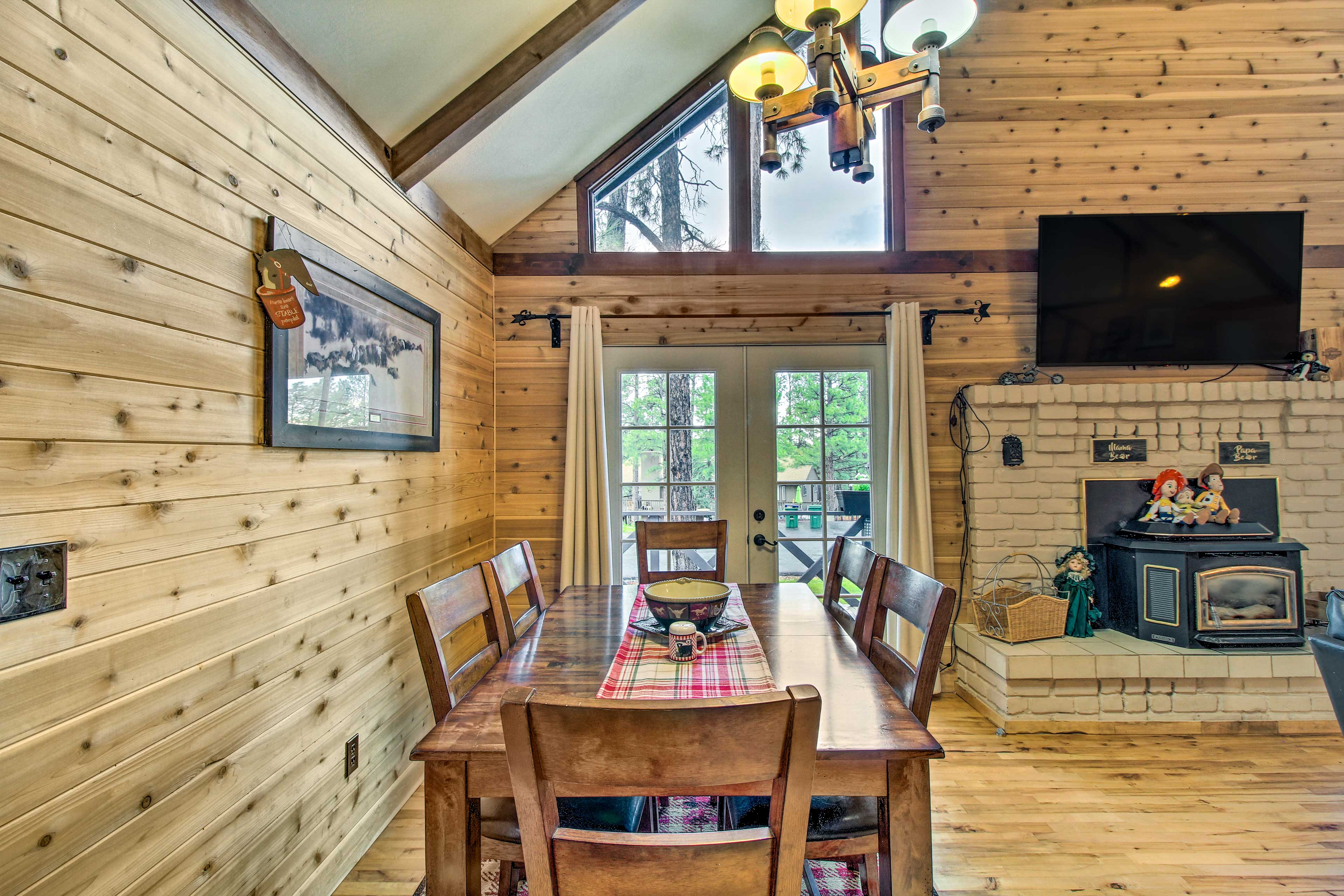 Dining Room | Open Floor Plan