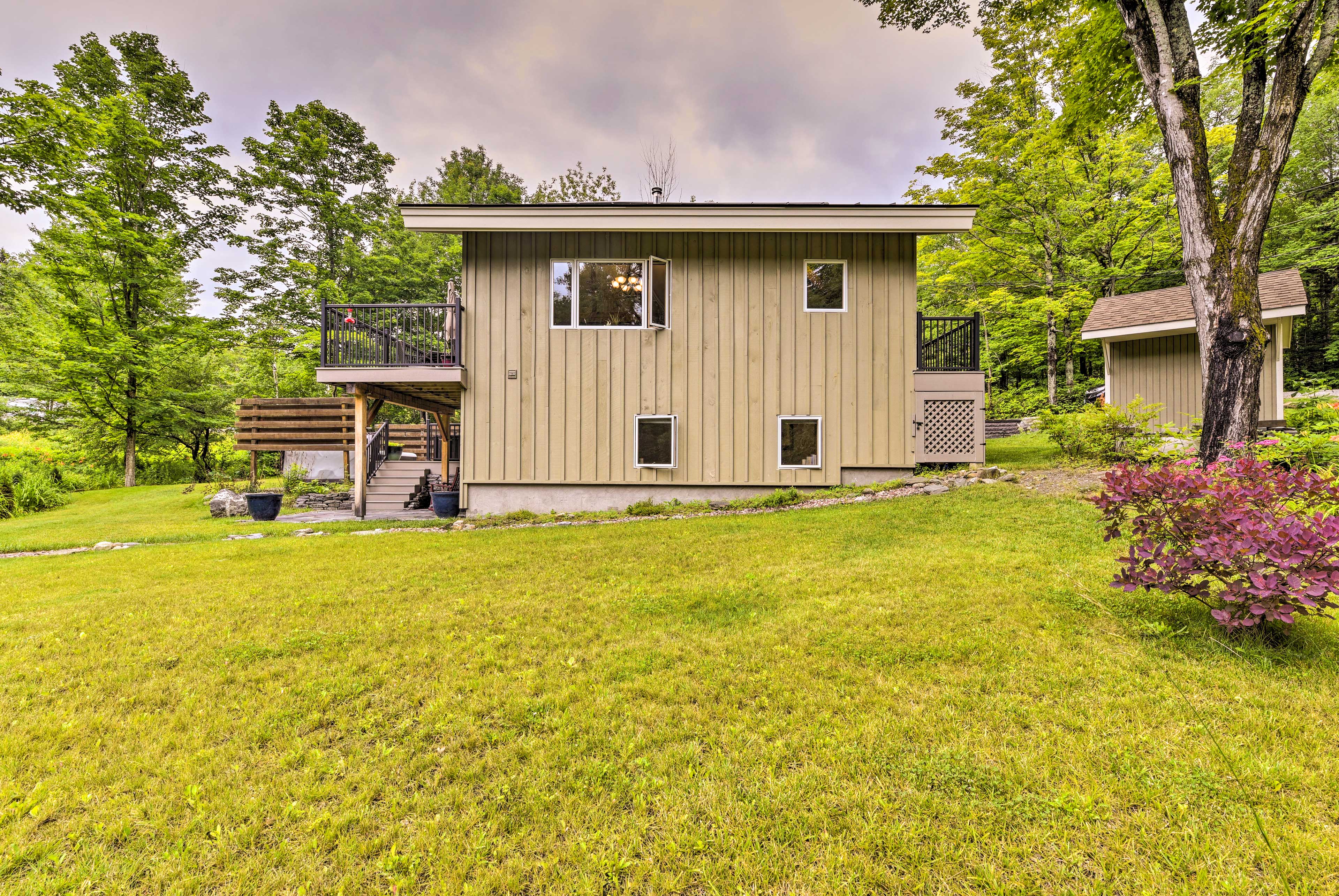 Cabin Exterior | Stairs Required