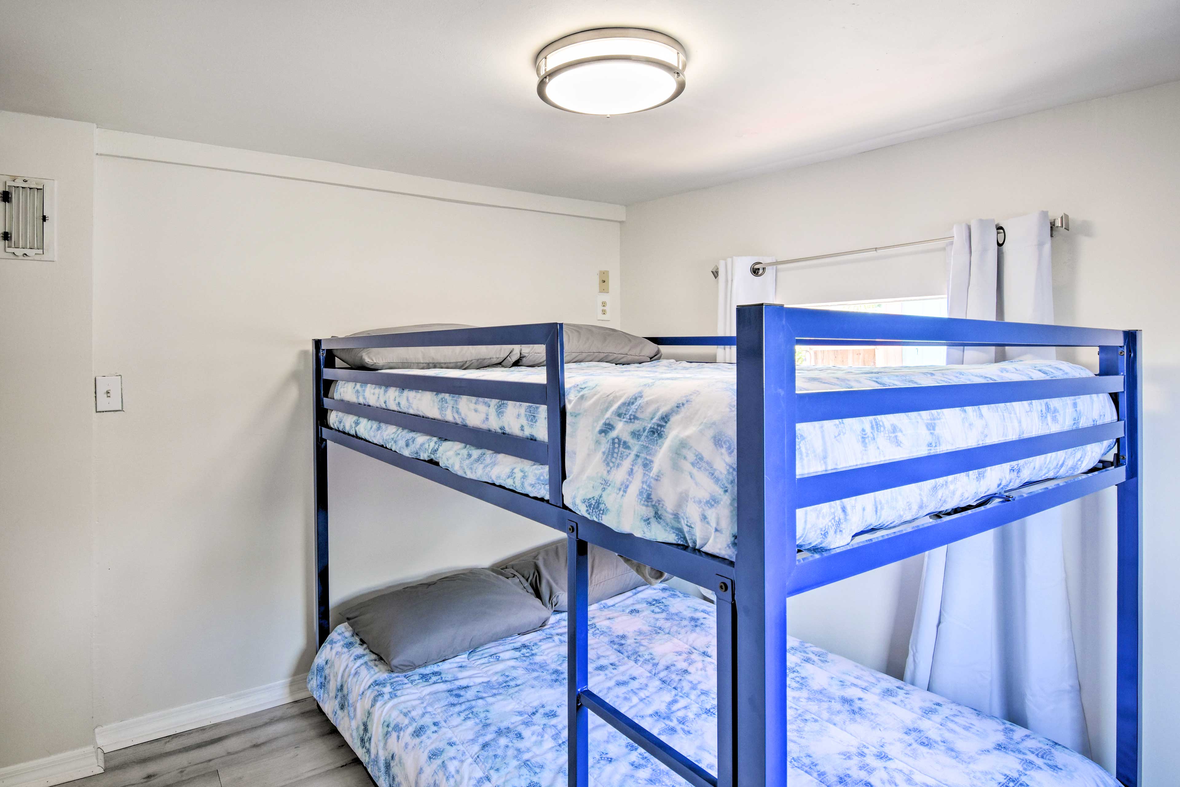 Bedroom 3 | Full Bunk Bed | Smart TV