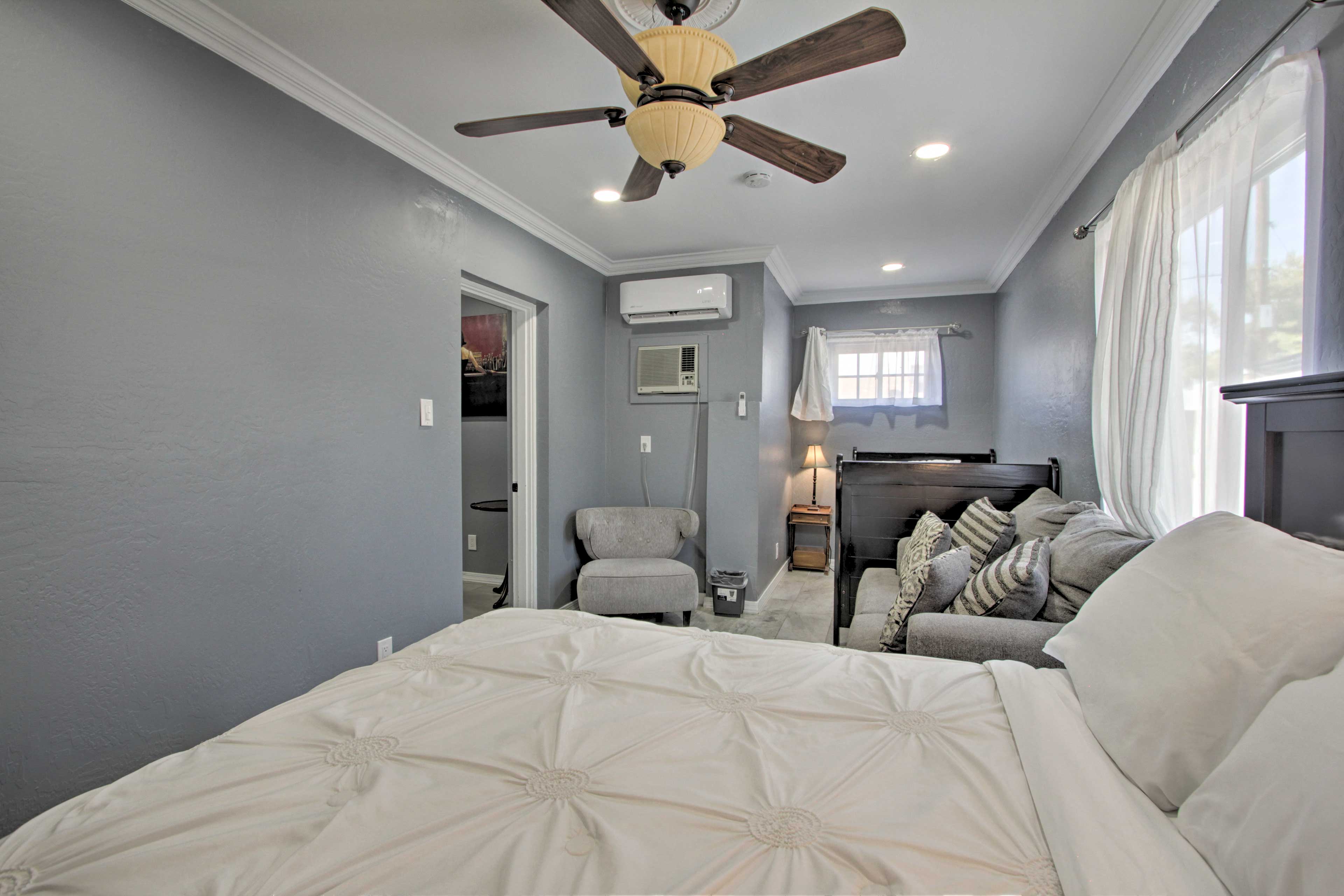 Bedroom 5 | Full Bed | Twin Bed | 1st Floor