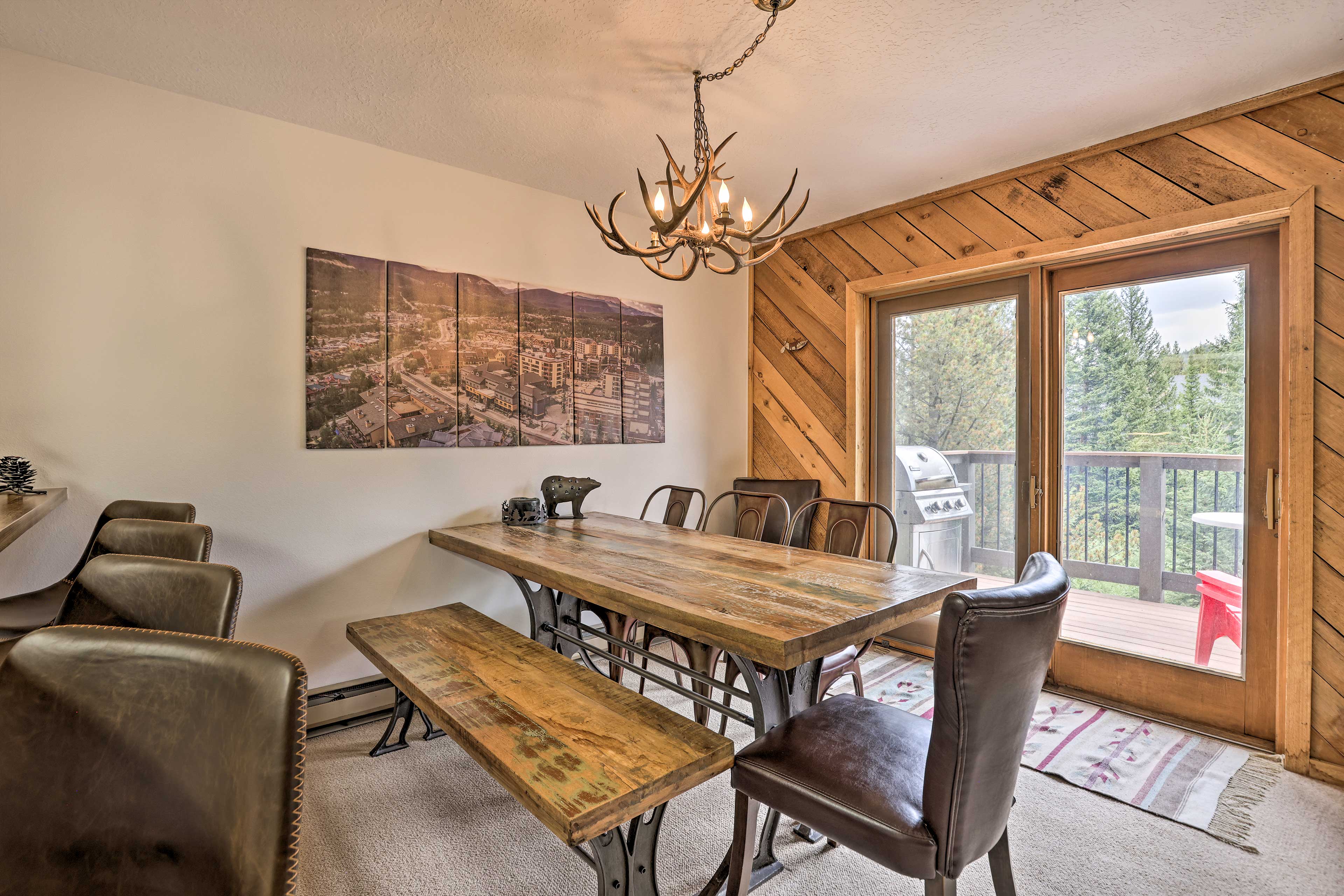 Dining Area | Dishware & Flatware