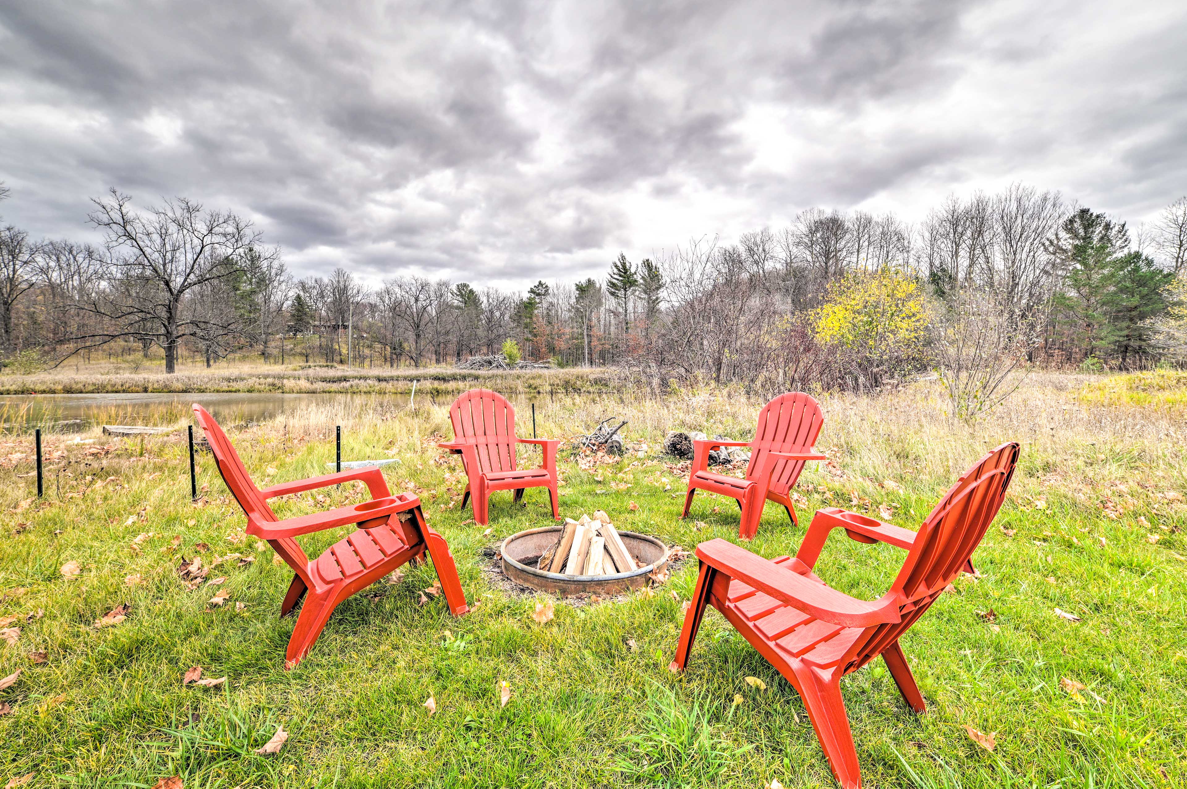 Private Backyard Area | Fire Pit