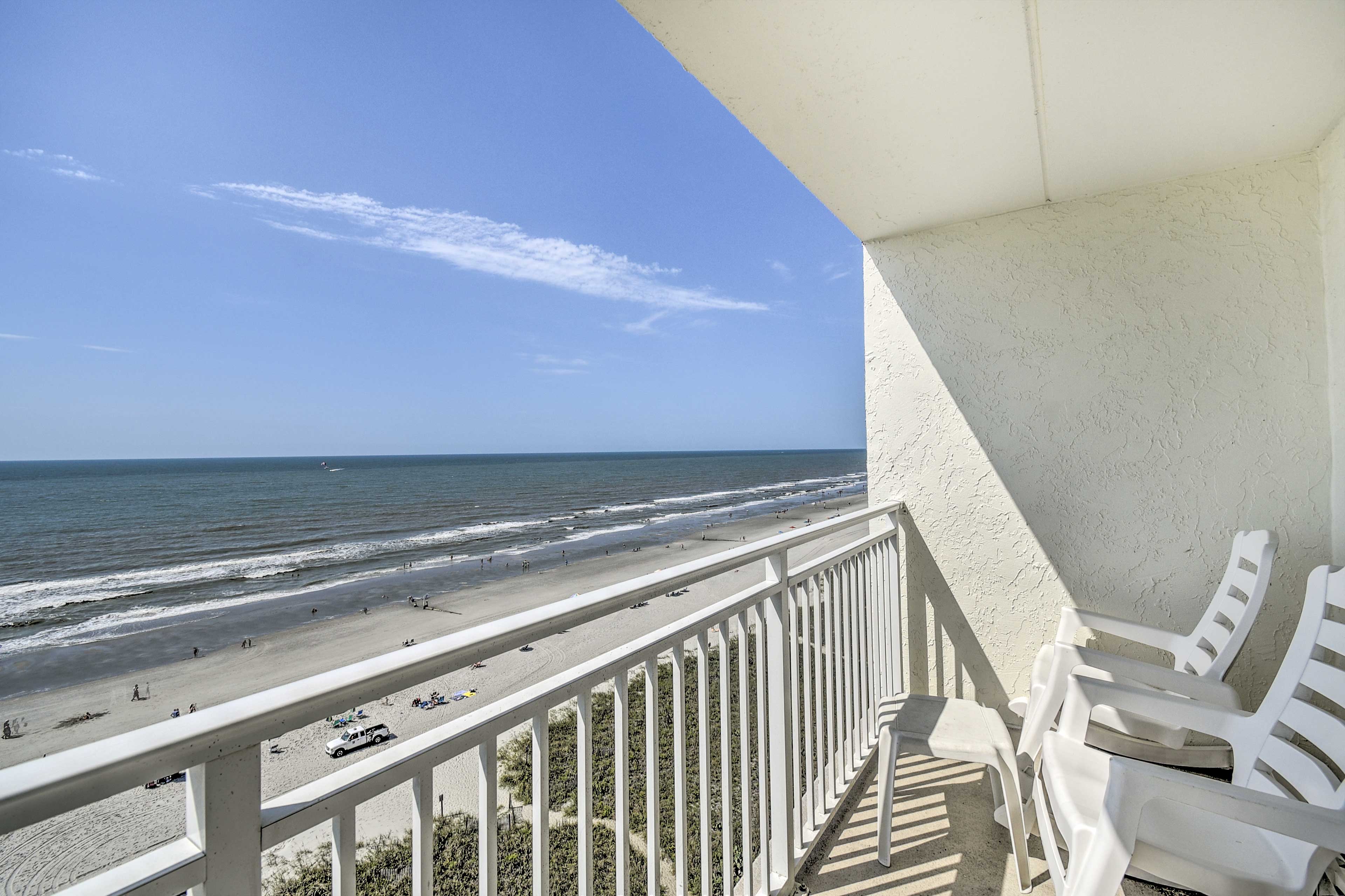 North Myrtle Beach Condo w/ Beach Access & Views!