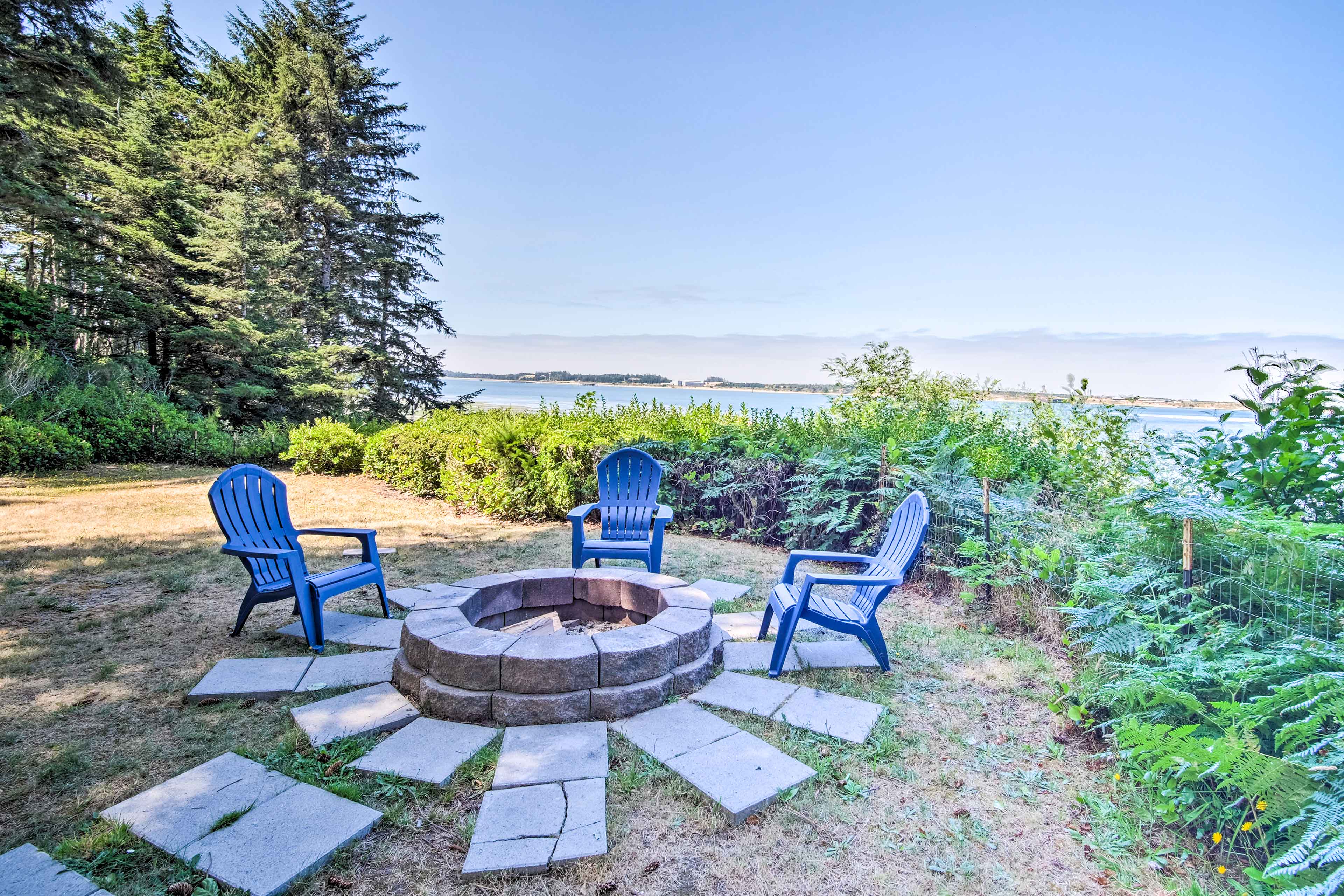 Enchanting Coos Bay Sanctuary w/ Lush Views!