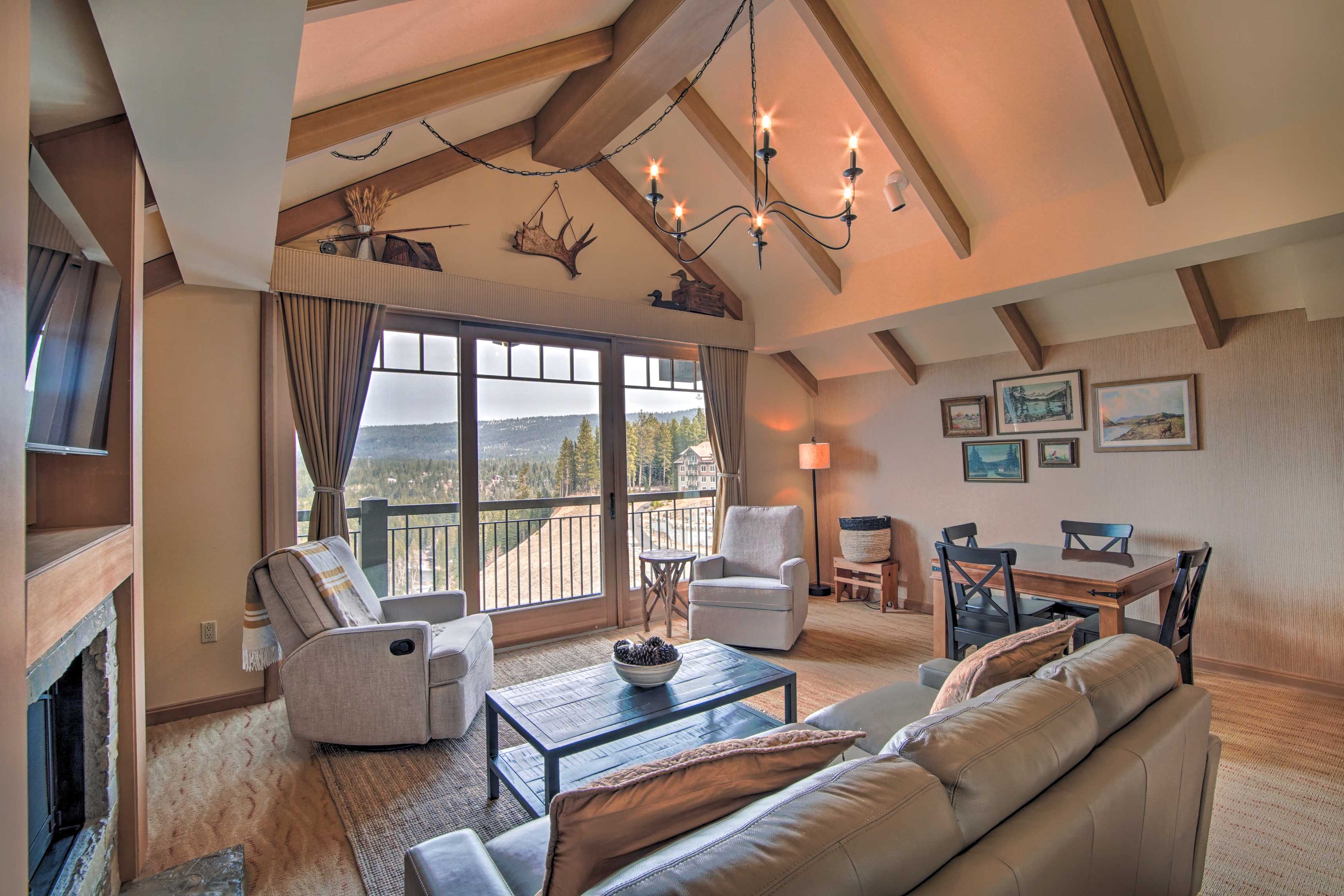 Suncadia Penthouse w/ Mountain & River Views!