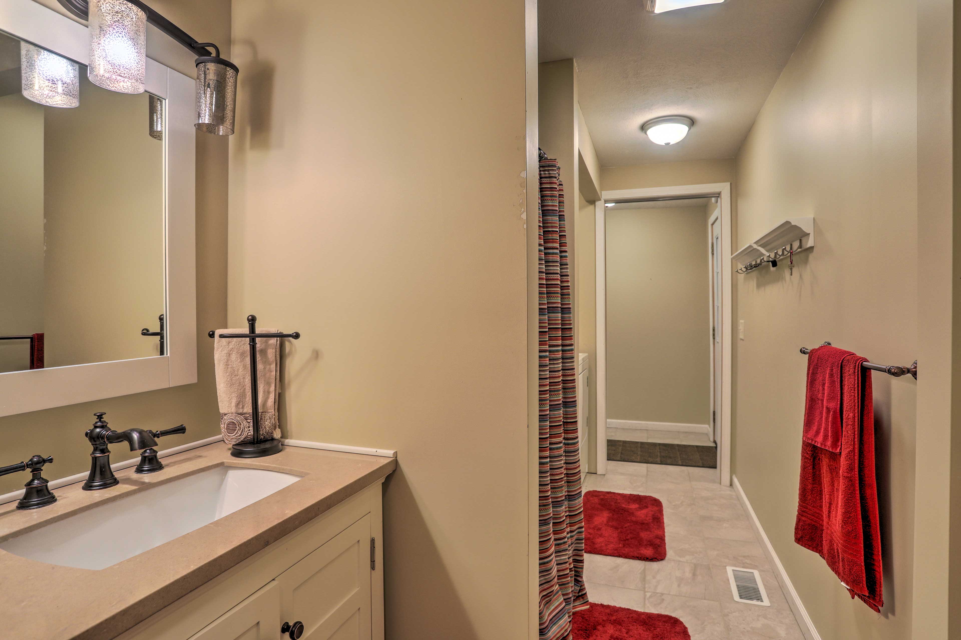 Full Bathroom | Laundry Area