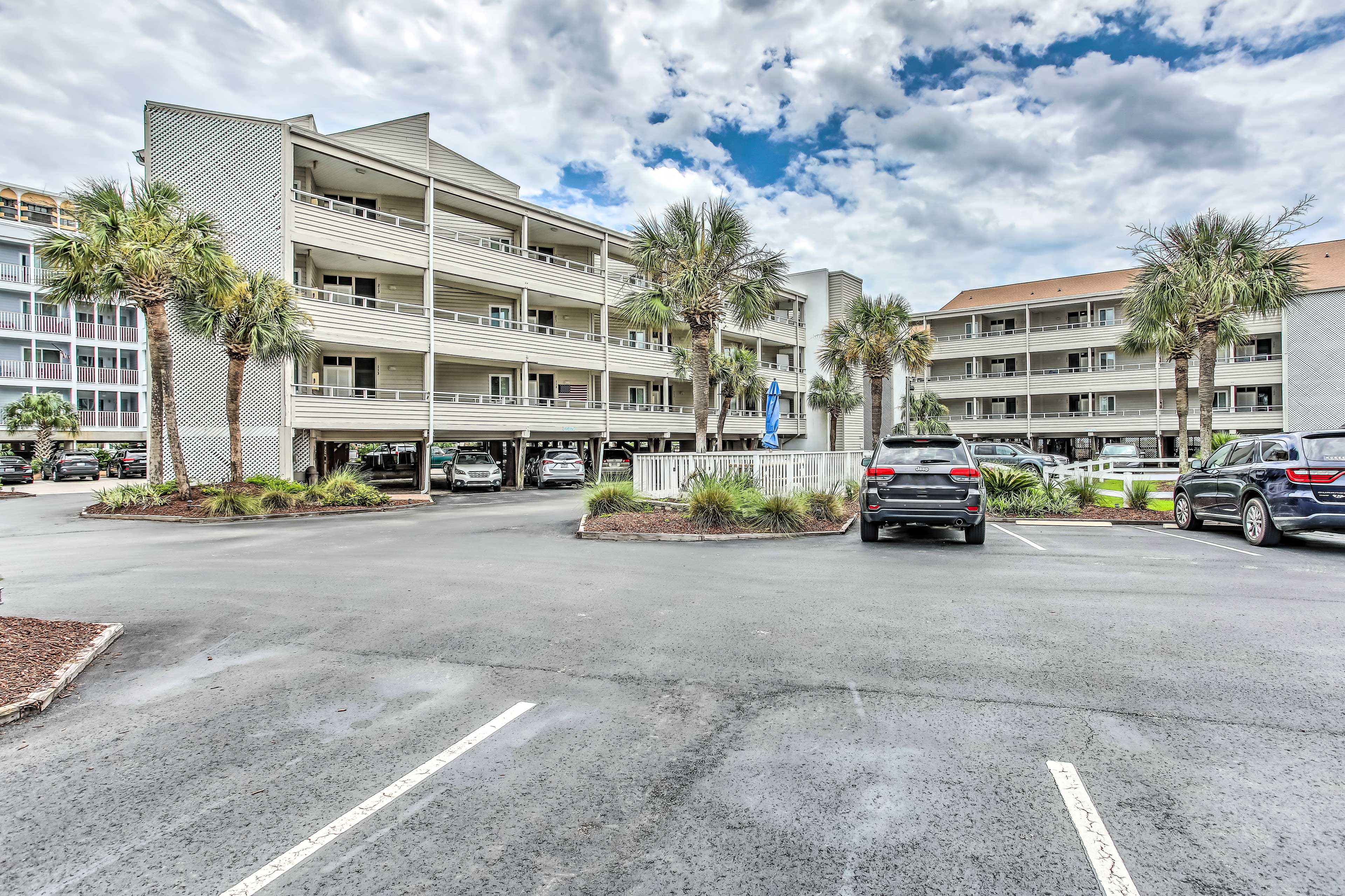 Parking | Community Lot (2 Vehicles)